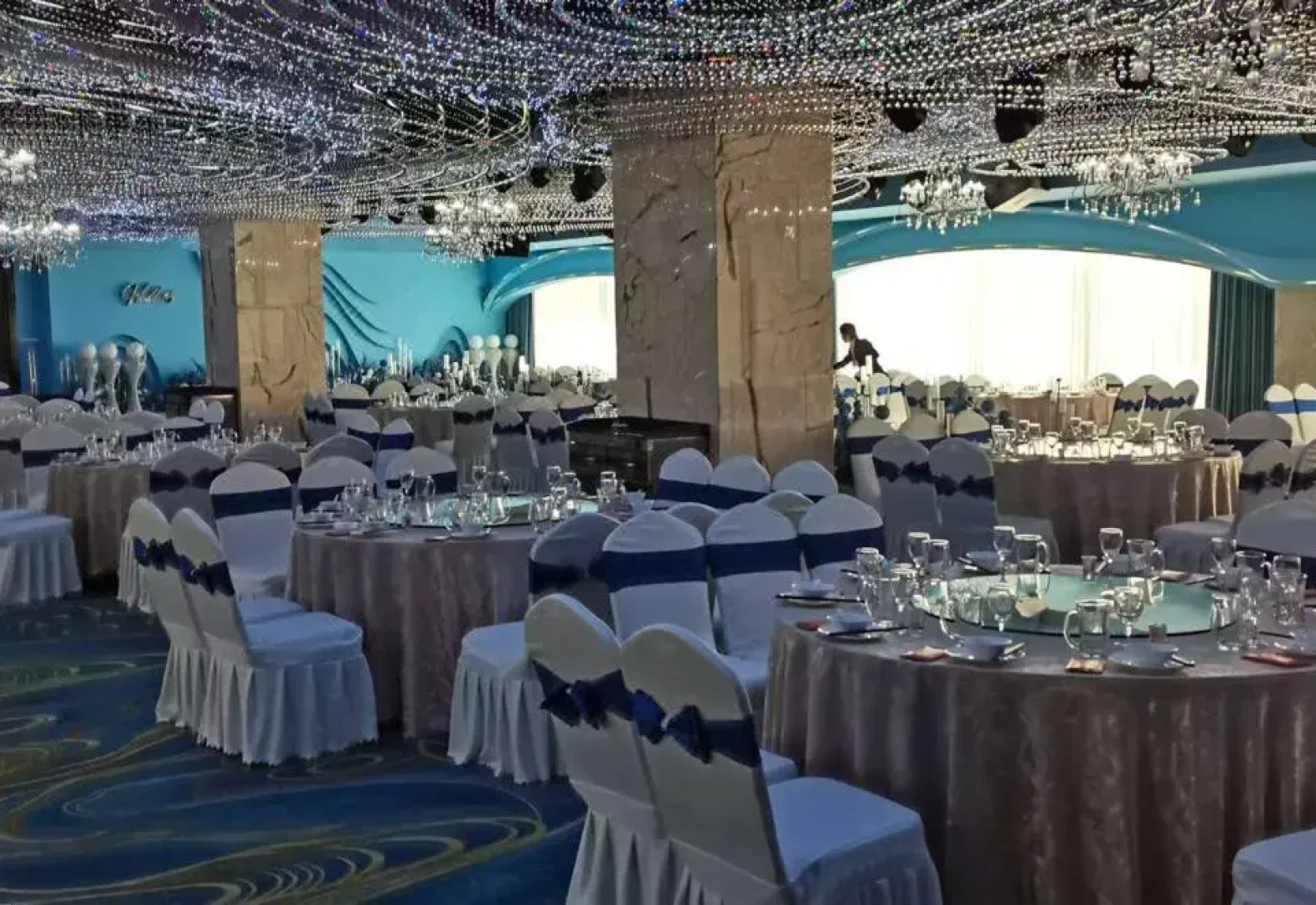 Baiyin Renan Hotel