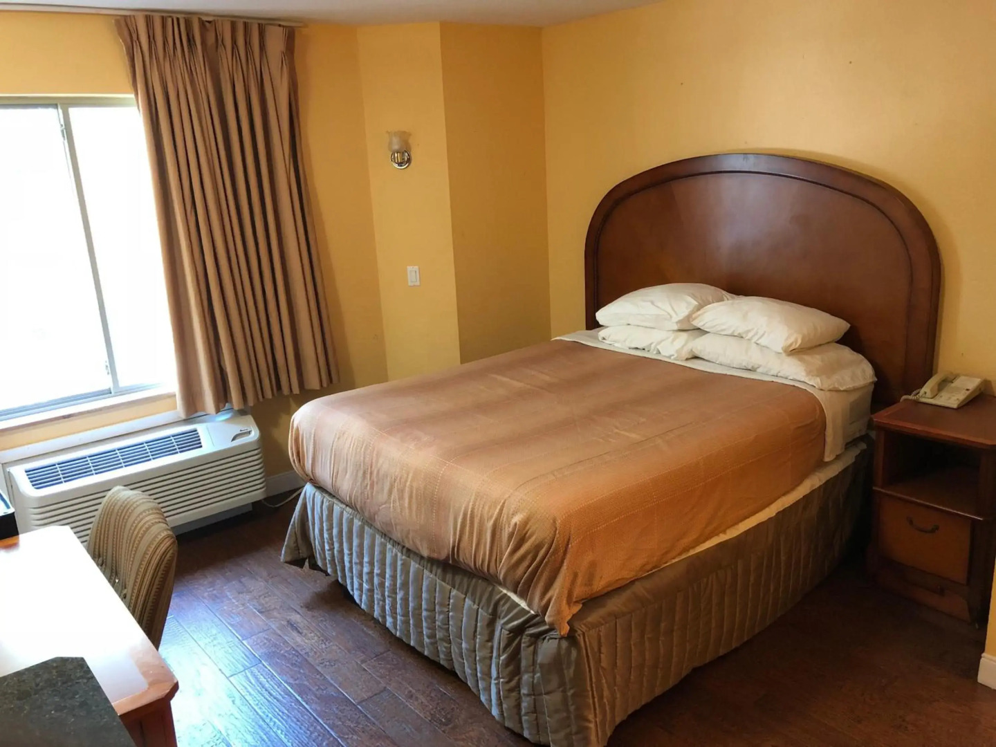 Americas Best Value Inn Addison Dallas