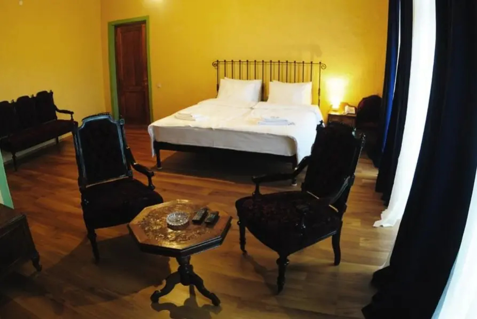 Отель Chateau Mere