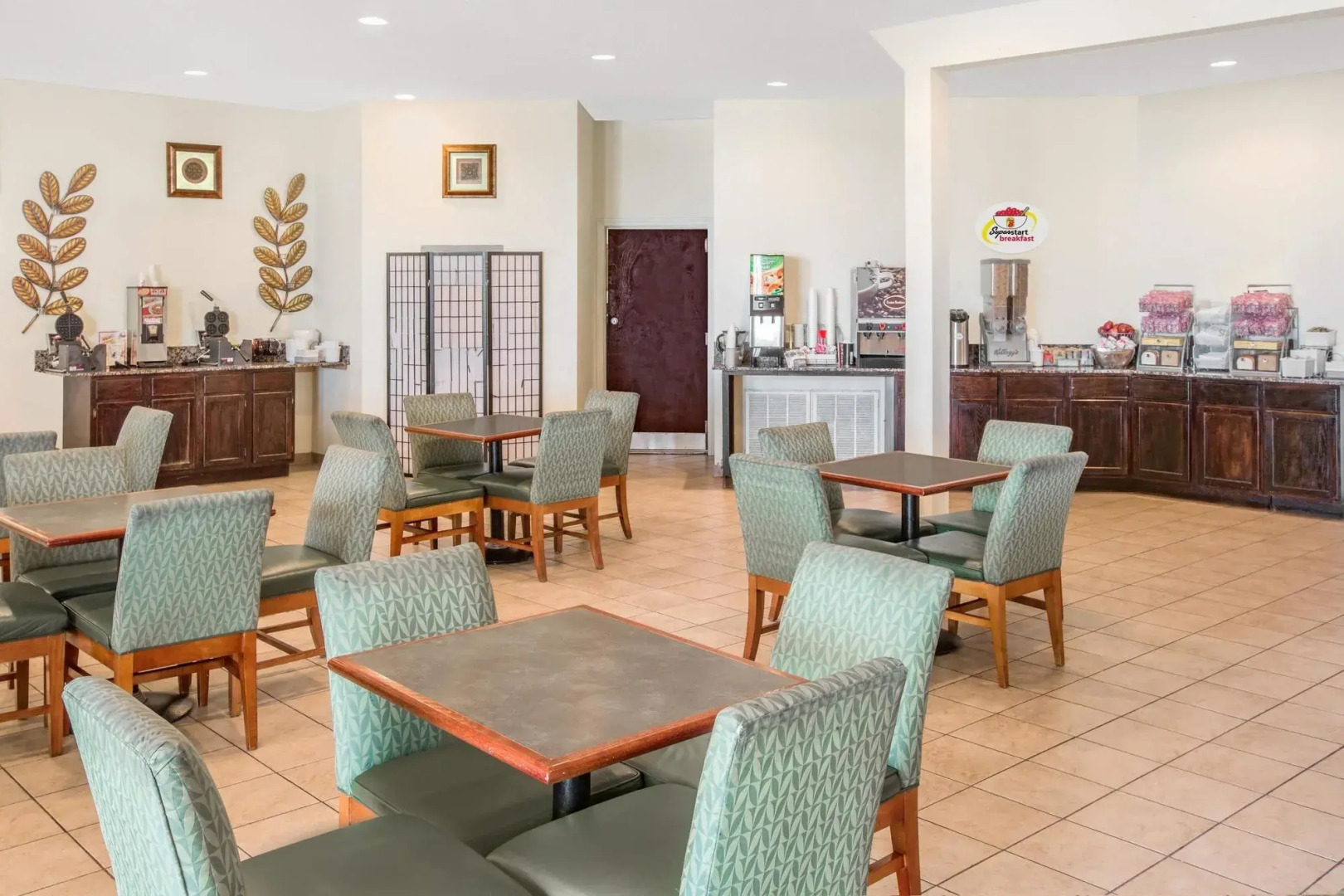 Super 8 by Wyndham Biloxi