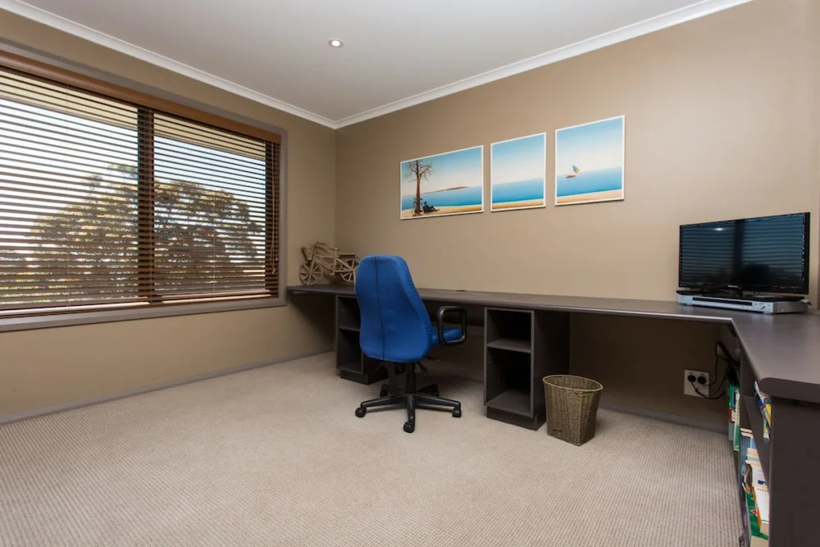 Tura Beachhouse in Dolphin Cove