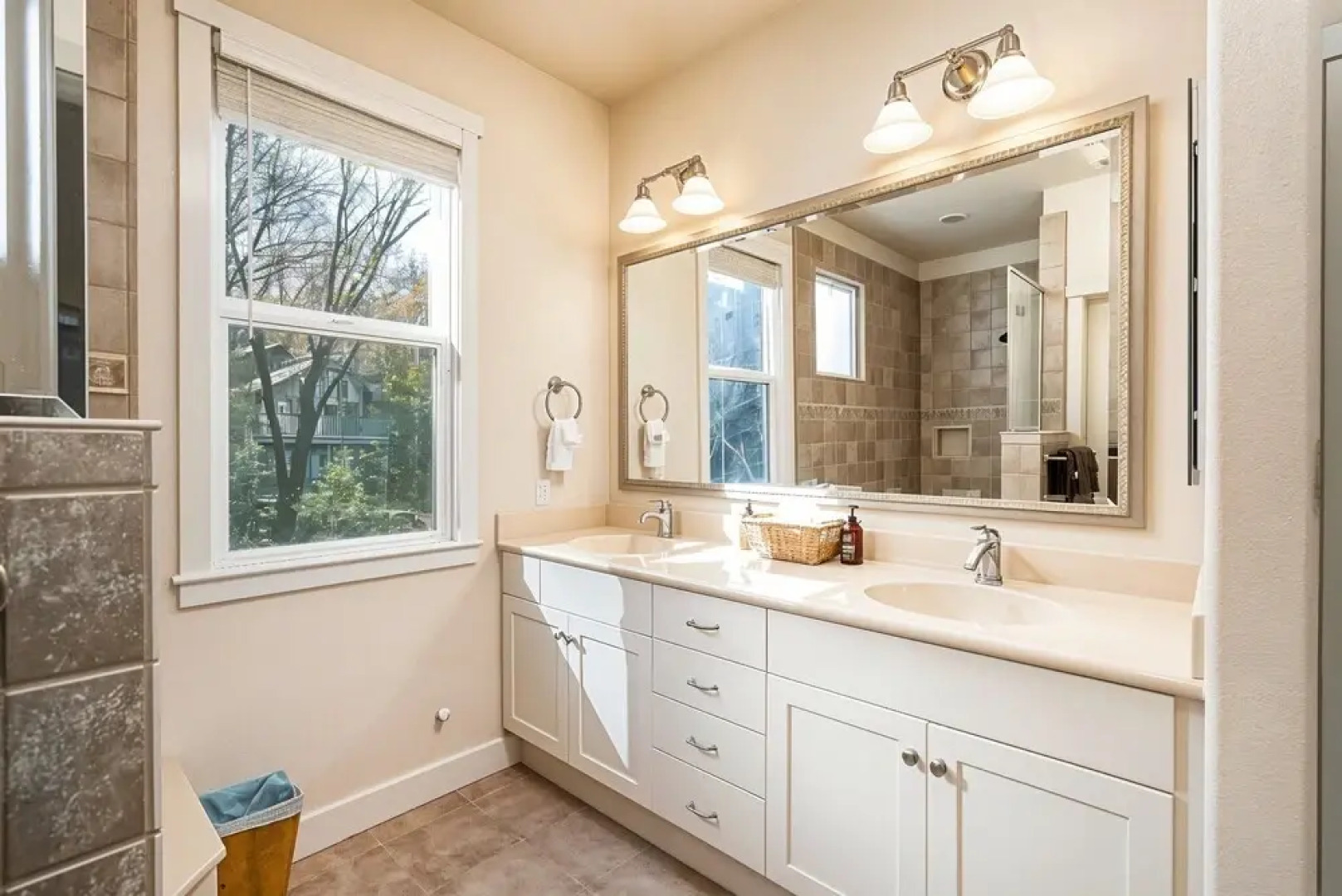 Casa Cassaretto - This Beautiful Lakefront Home is Only 50 yards from Marina Beach by Yosemite Region Resorts