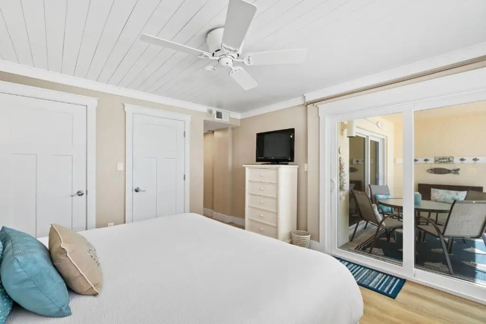 Regency Towers Beach Resort by Panhandle Getaways