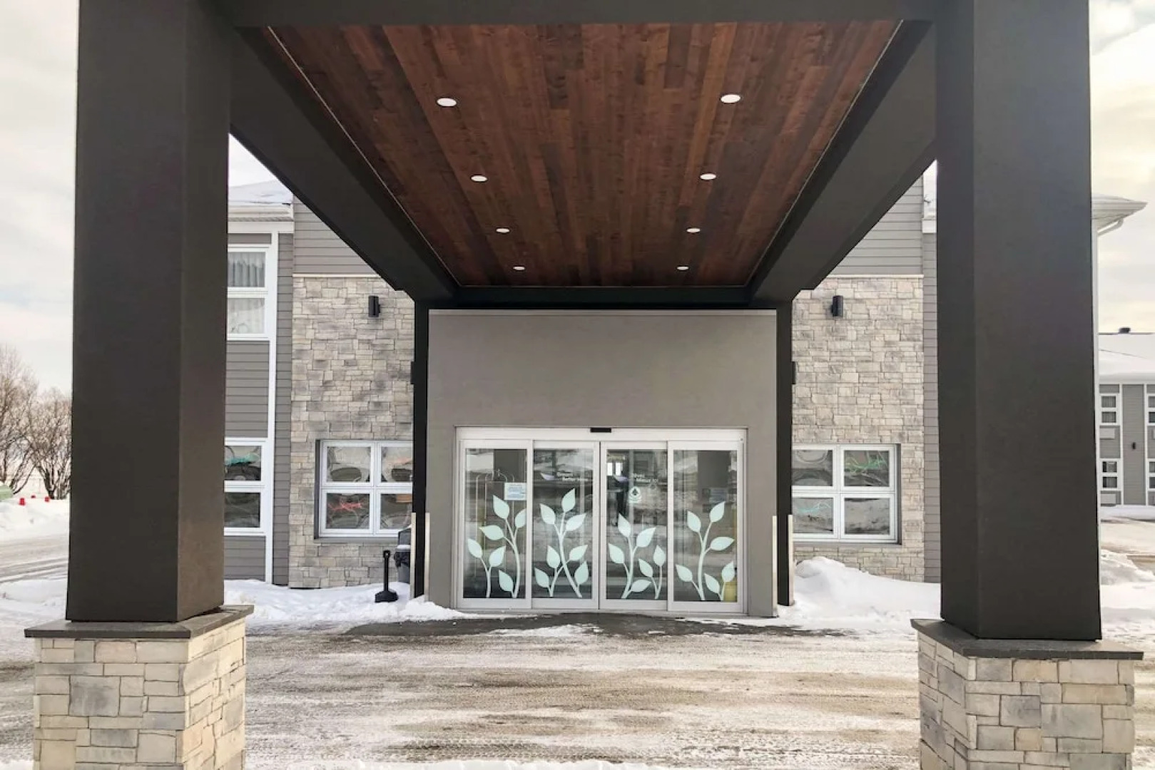 Econo Lodge Montmorency Falls