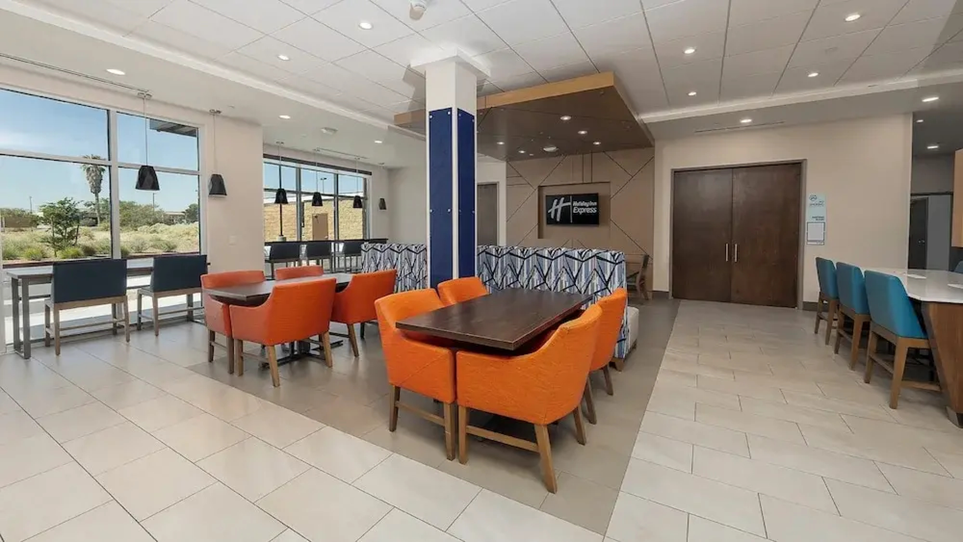 Holiday Inn Express & Suites Ridgecrest - China Lake by IHG