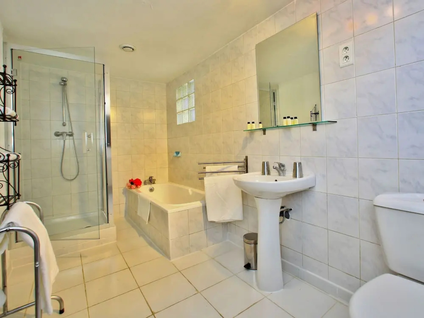 Luxurious Mansion in Souillac With Swimming Pool