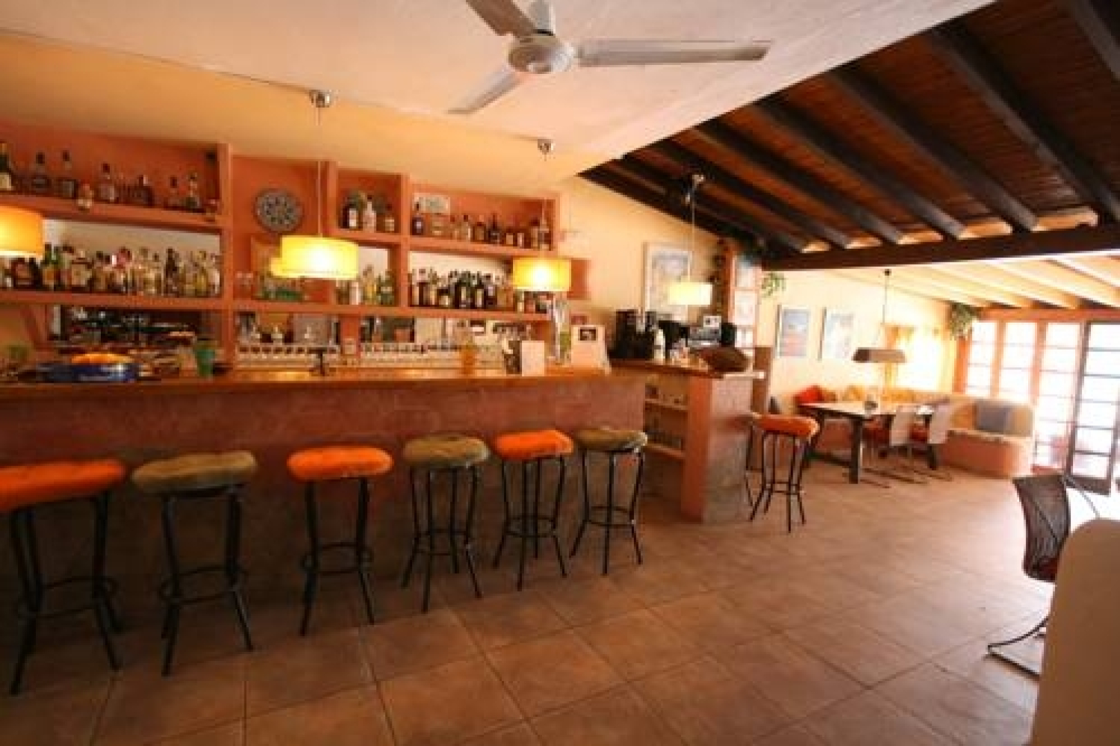 Calador Studios & Apartments