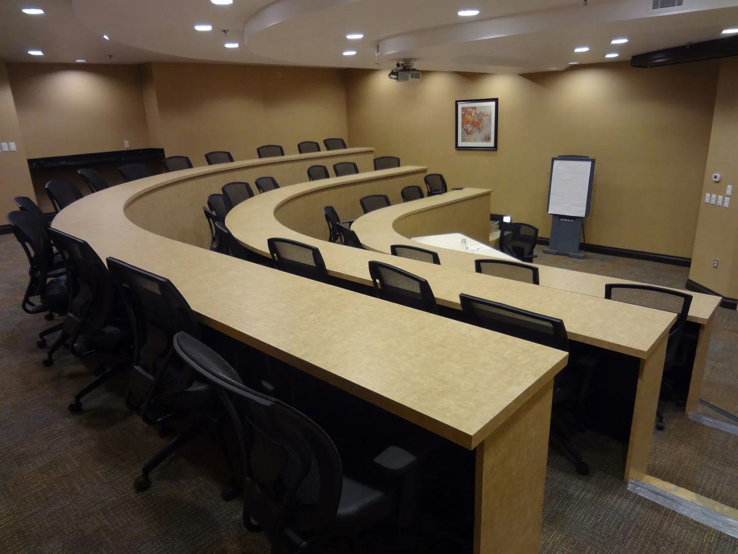 Holiday Inn & Suites Windsor Ambassador Bridge by IHG