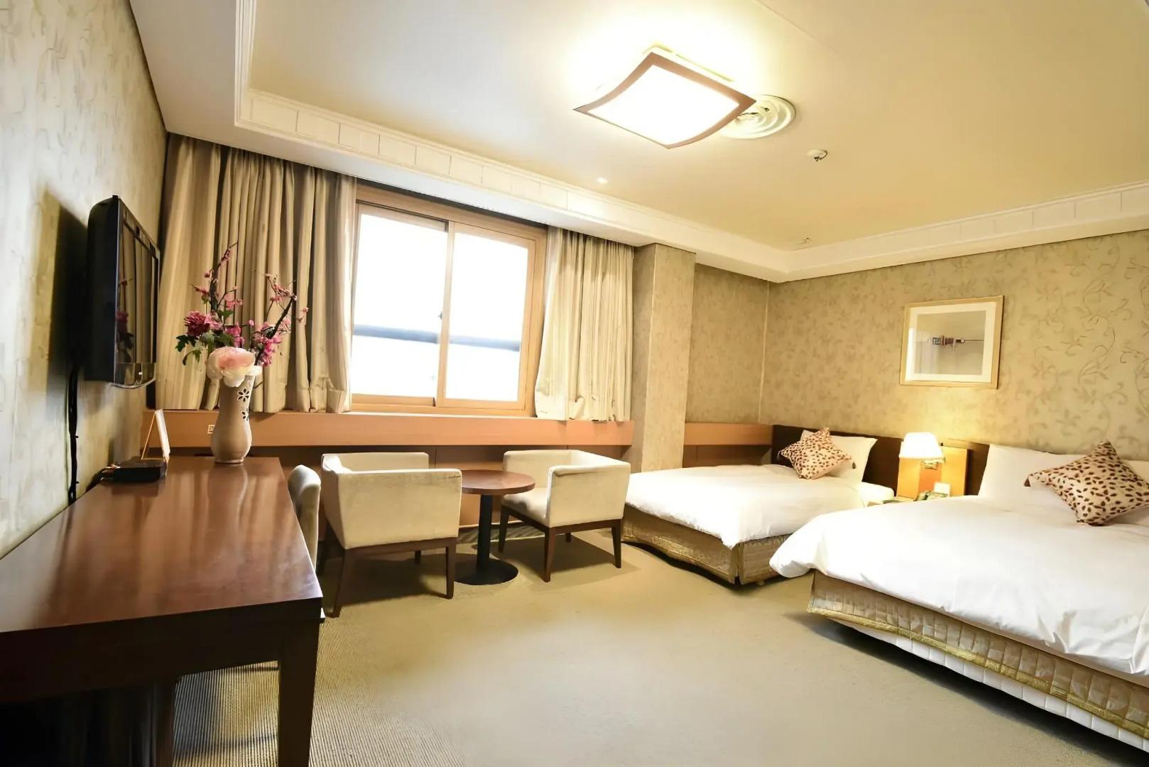 Hotel Samwon Plaza