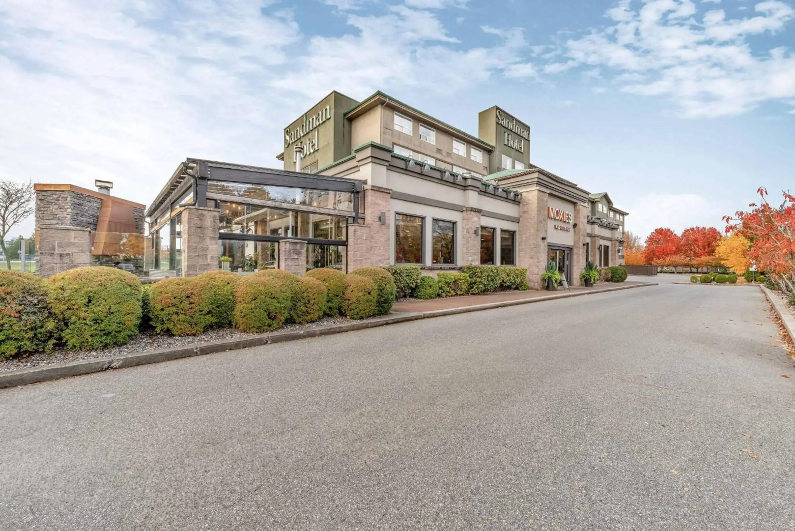 Sandman Hotel Vancouver Airport