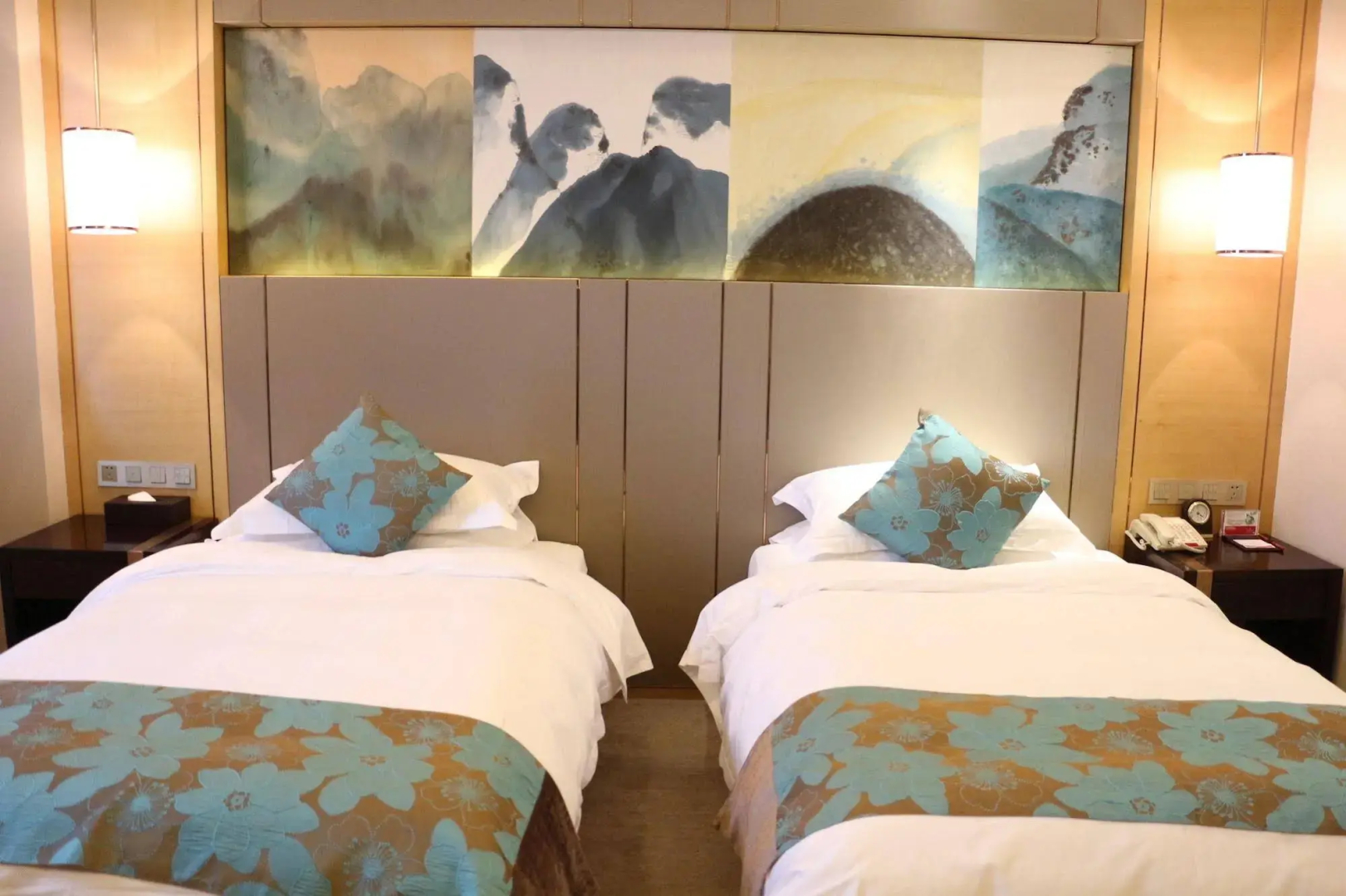 Ramada Yiyang Taojiang