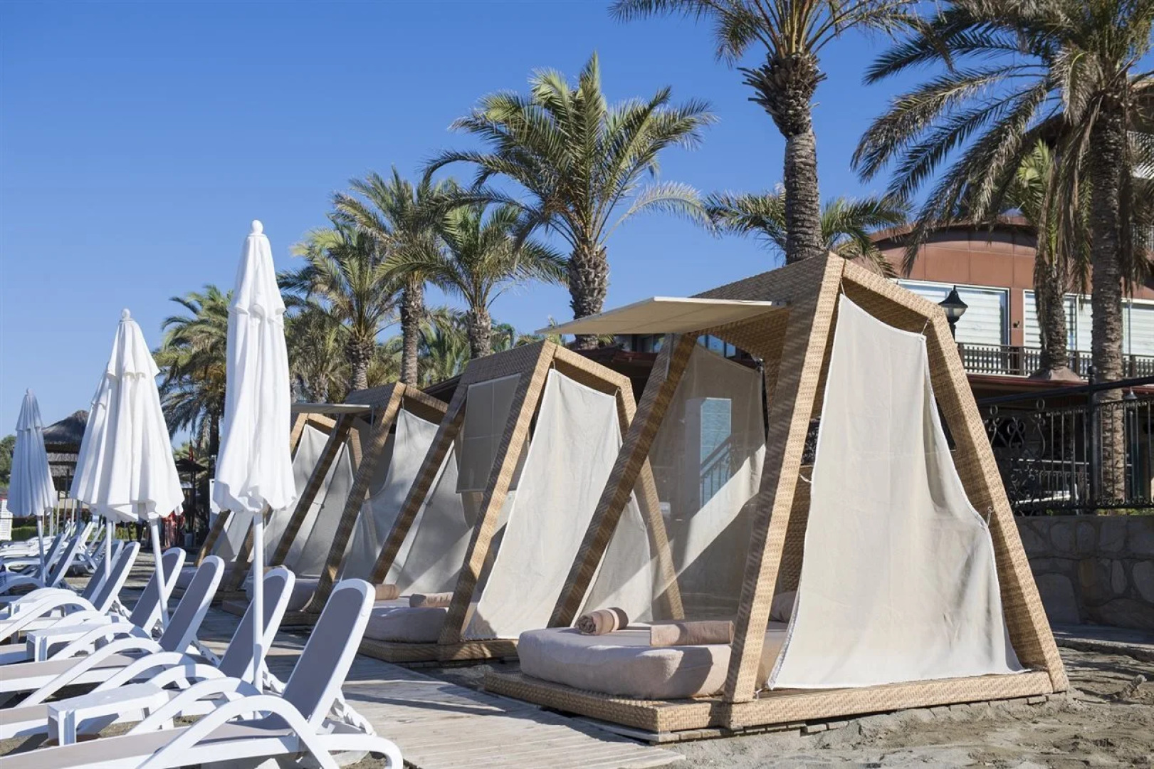 Quattro Beach Spa & Resort Hotel