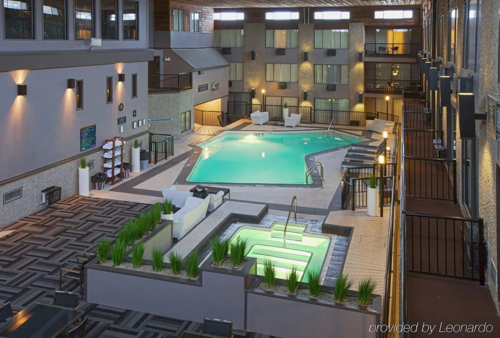 Sandman Hotel & Suites Kelowna