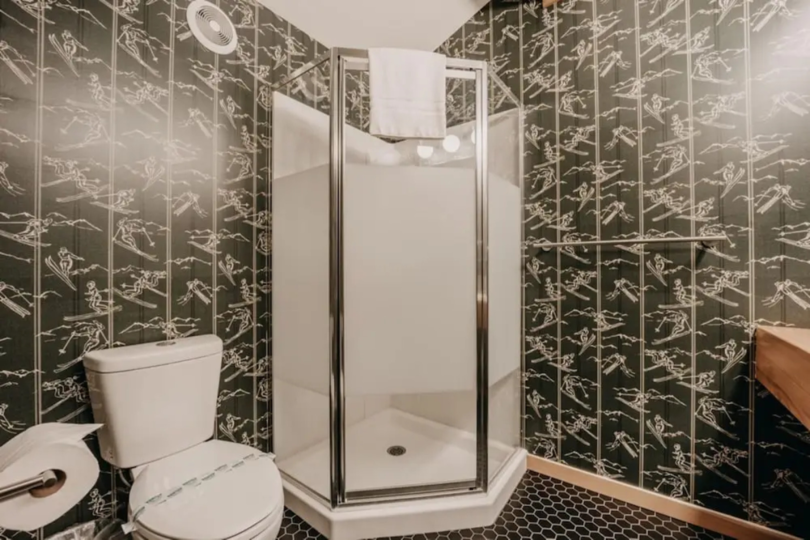 27GS - BBQ - Pets Ok - WiFi - Sleeps 8