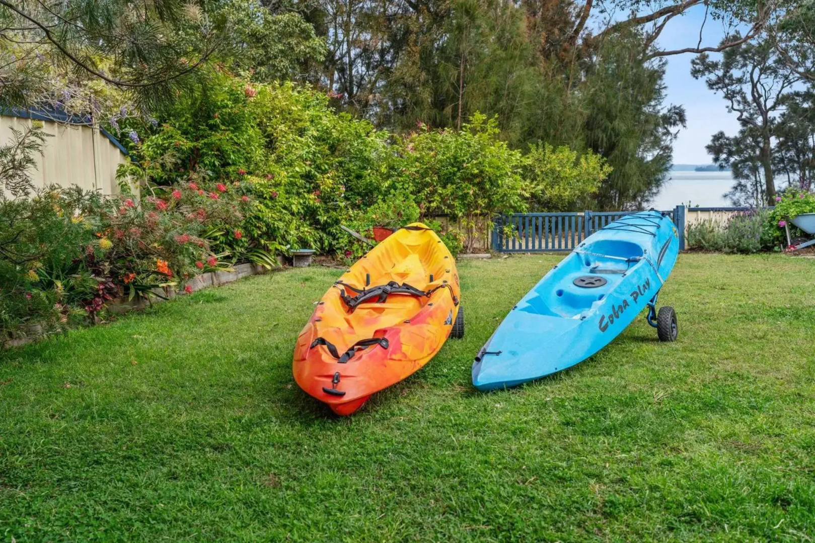 SORRENTO LAKESIDE Sanctuary Point 4pm check out Sundays