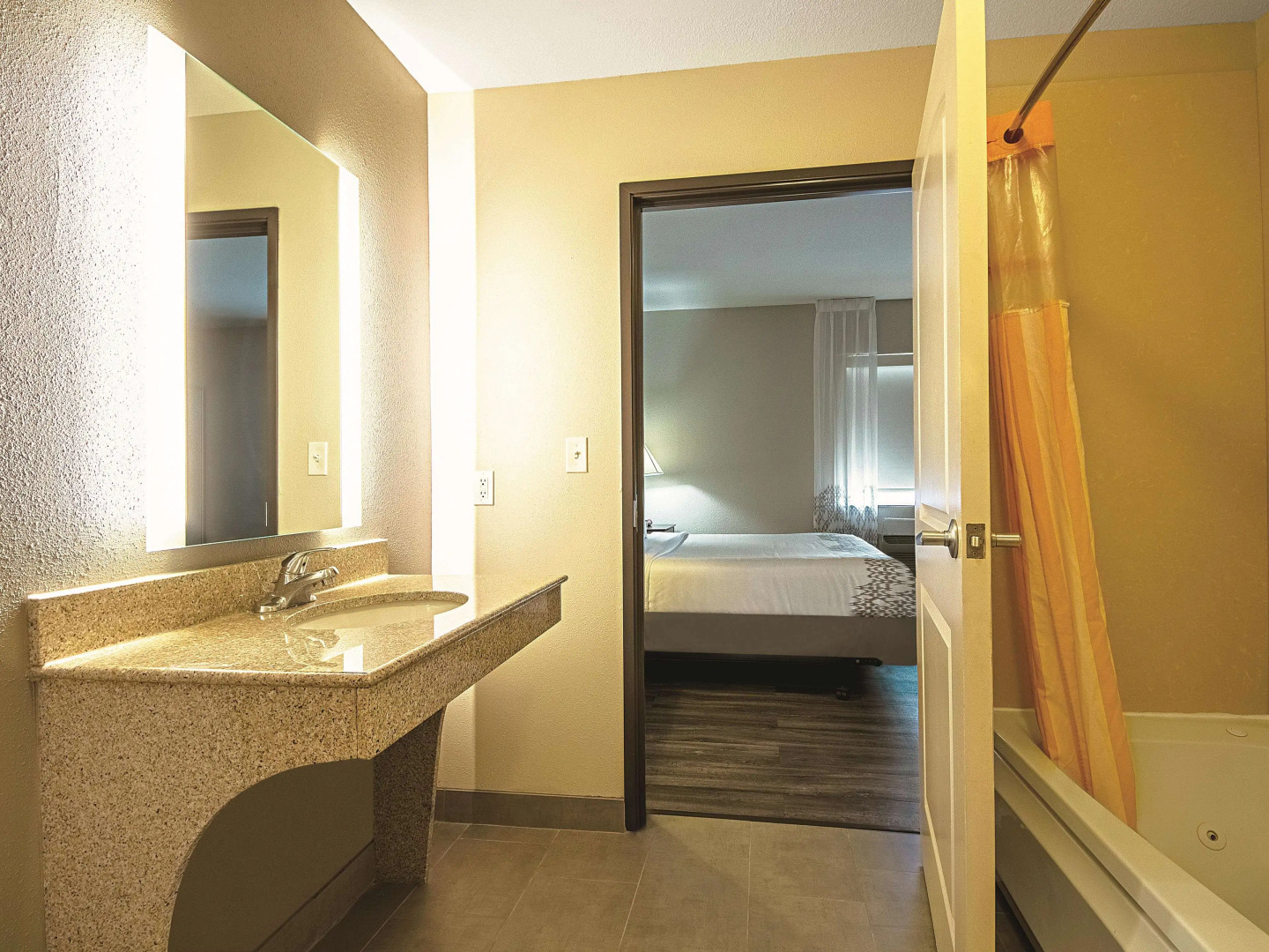 La Quinta Inn & Suites by Wyndham McKinney