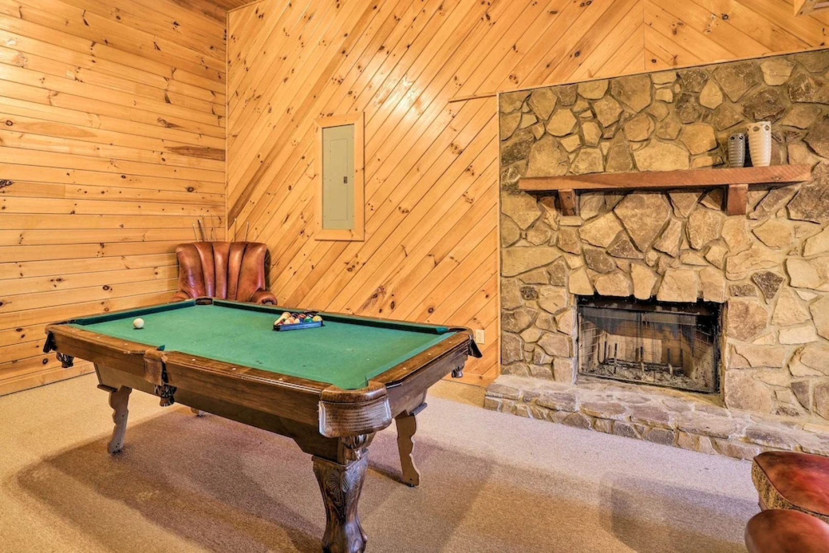Bryson City Cabin w/ Private Hot Tub & Game Room