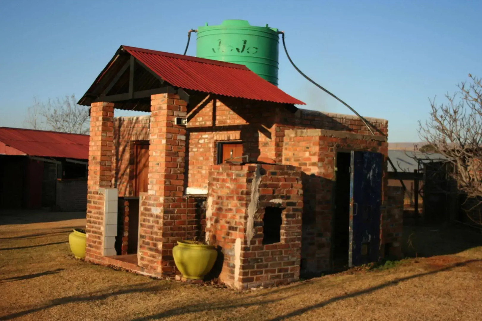 High Side Tavern and Planters Lodge