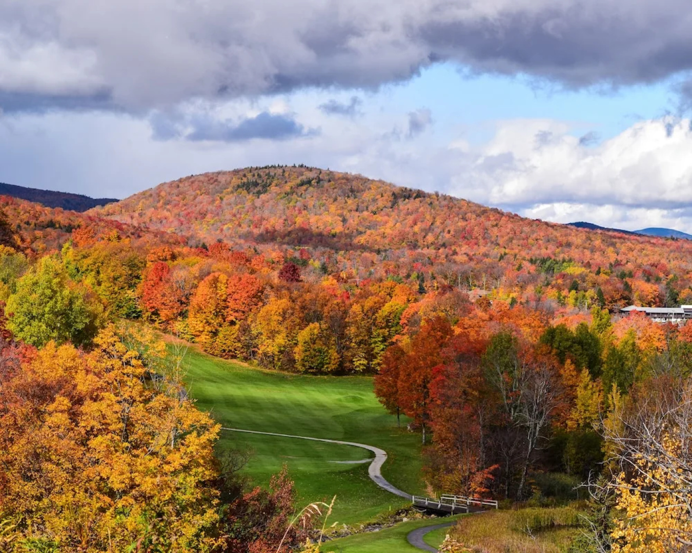 KCIS 612/613 - Forest Suites: Sleeps 10 in Killington Center