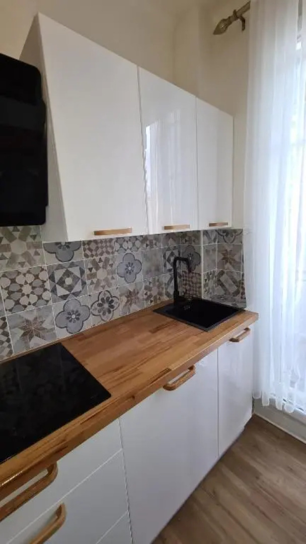 Residence Cosy, Chambre Privee Non Mitoyenne Avec Serrure Dans Un Appartement de 50 M Carres (Adults Only)