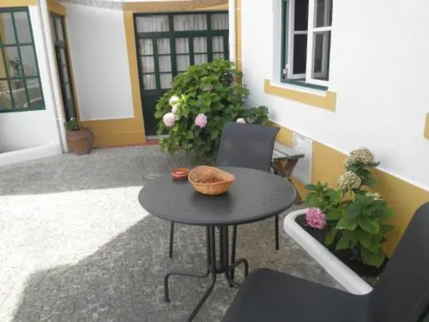 Casa da Vila de Cabeção