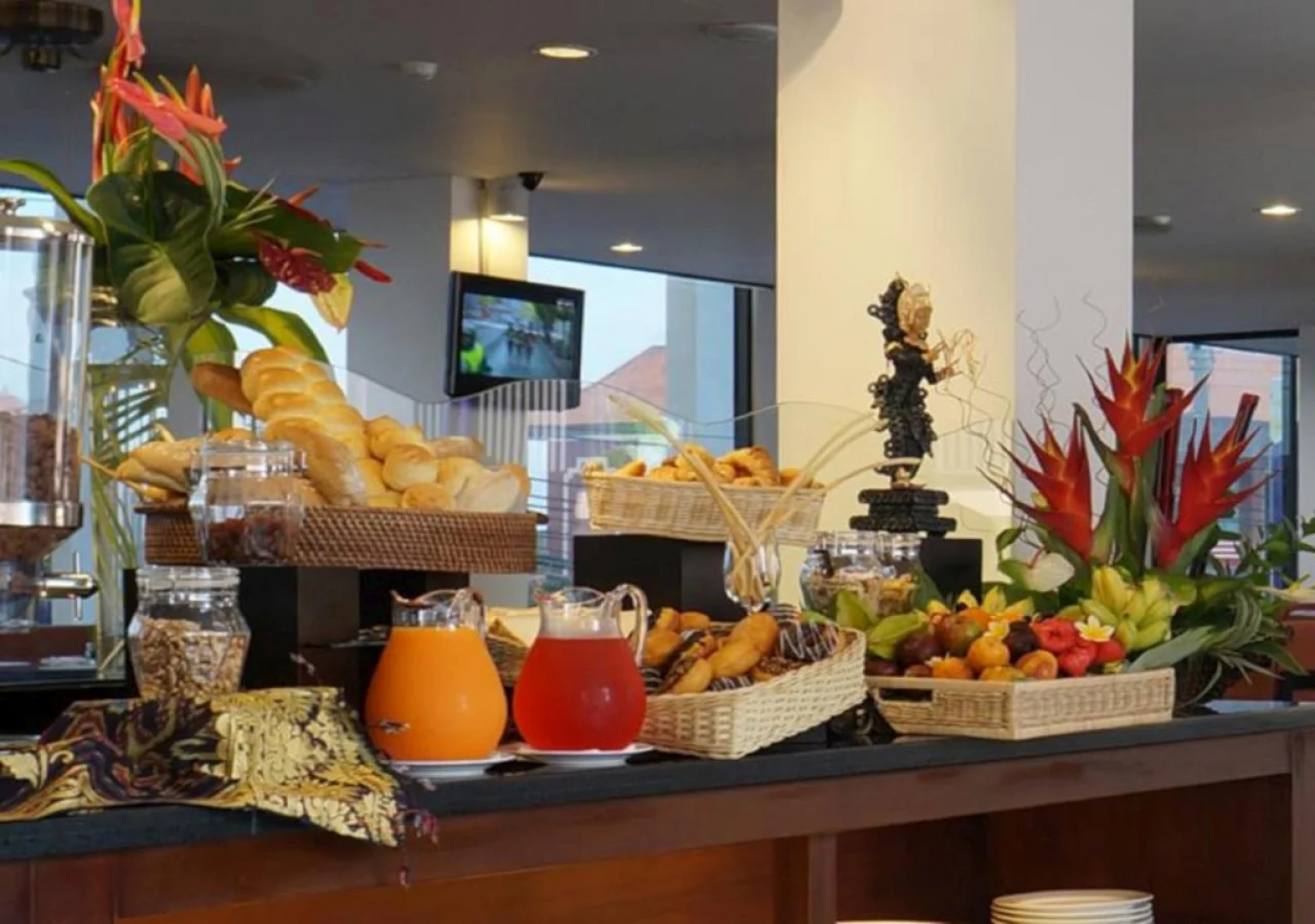 Cross Vibe Paasha Atelier Bali Kuta