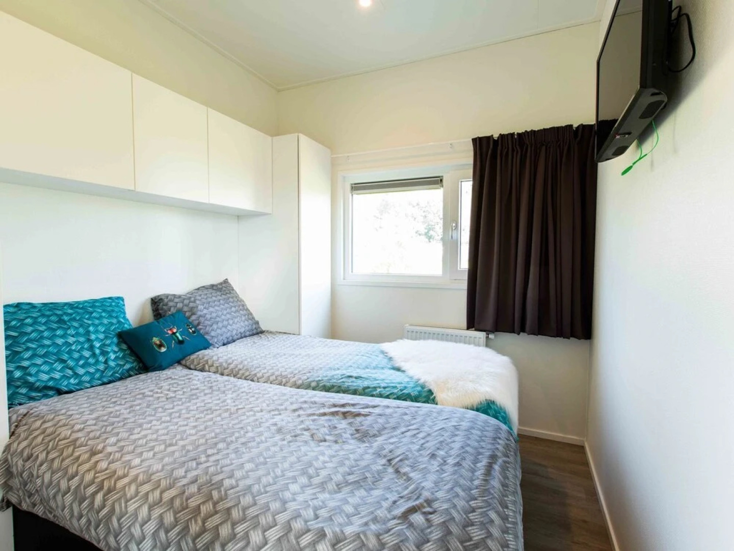 Luxurious Chalet with Outdoor Sauna, 5 Km. From Valkenburg