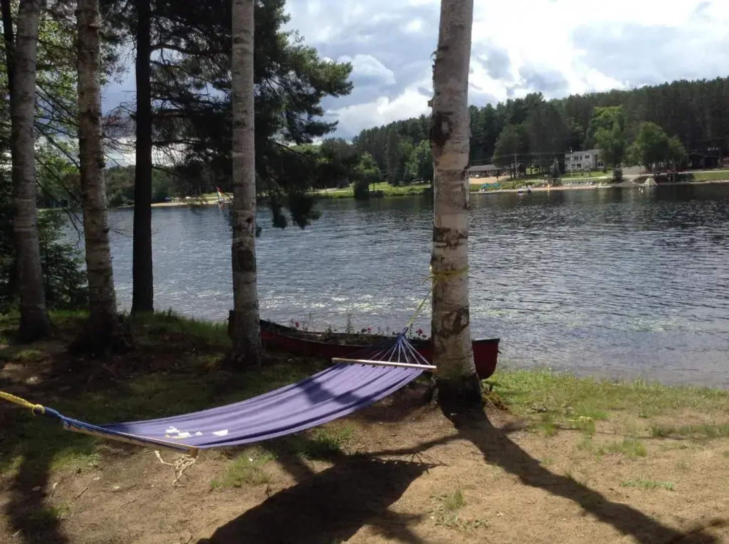 Algonquin Lakeside Inn