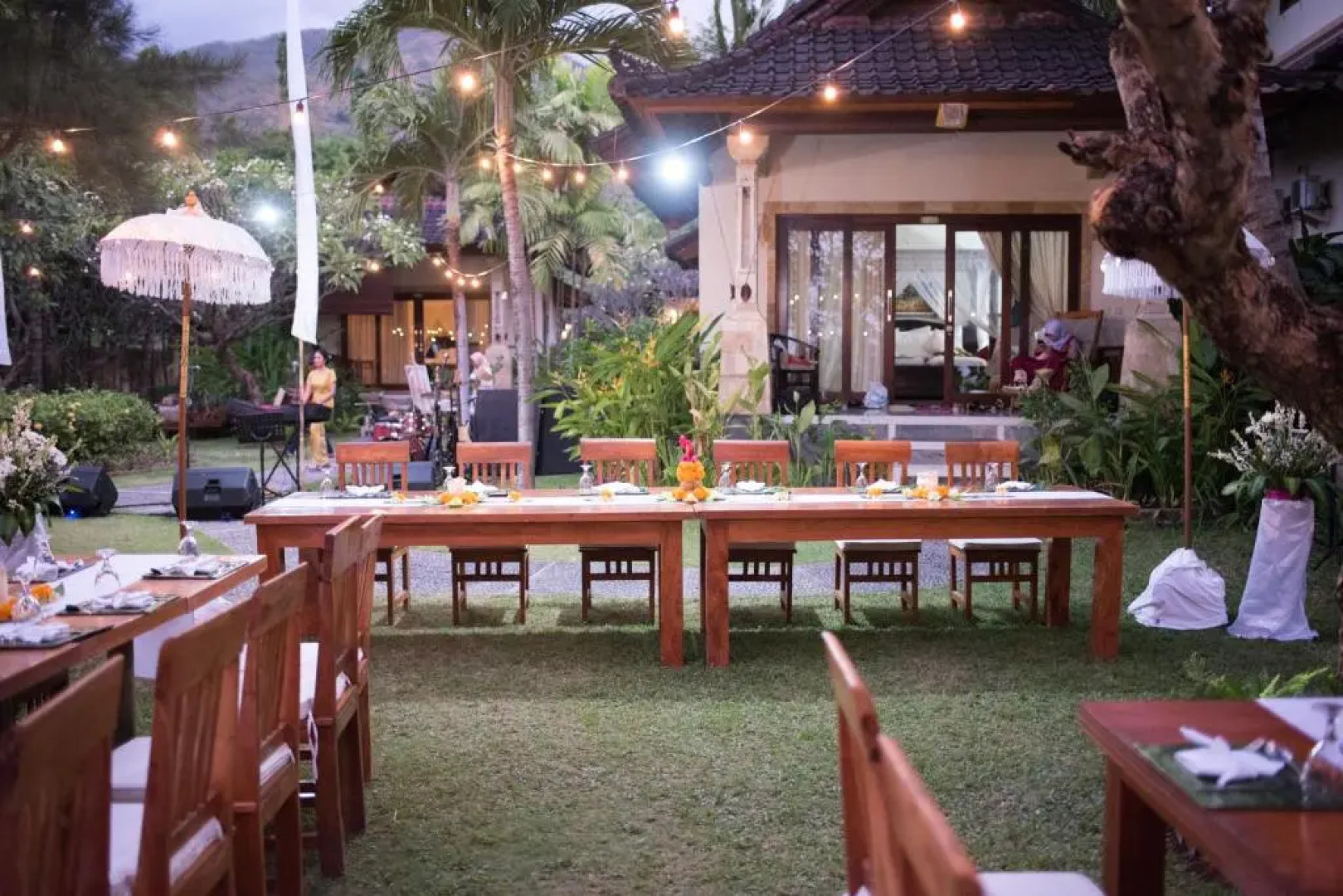 Arya Amed Beach Resort and Dive Center