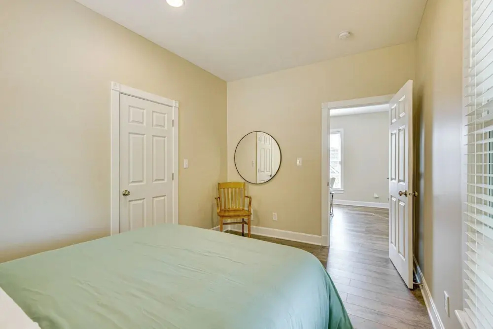 Walk Downtown: Historic Home in Excelsior Springs