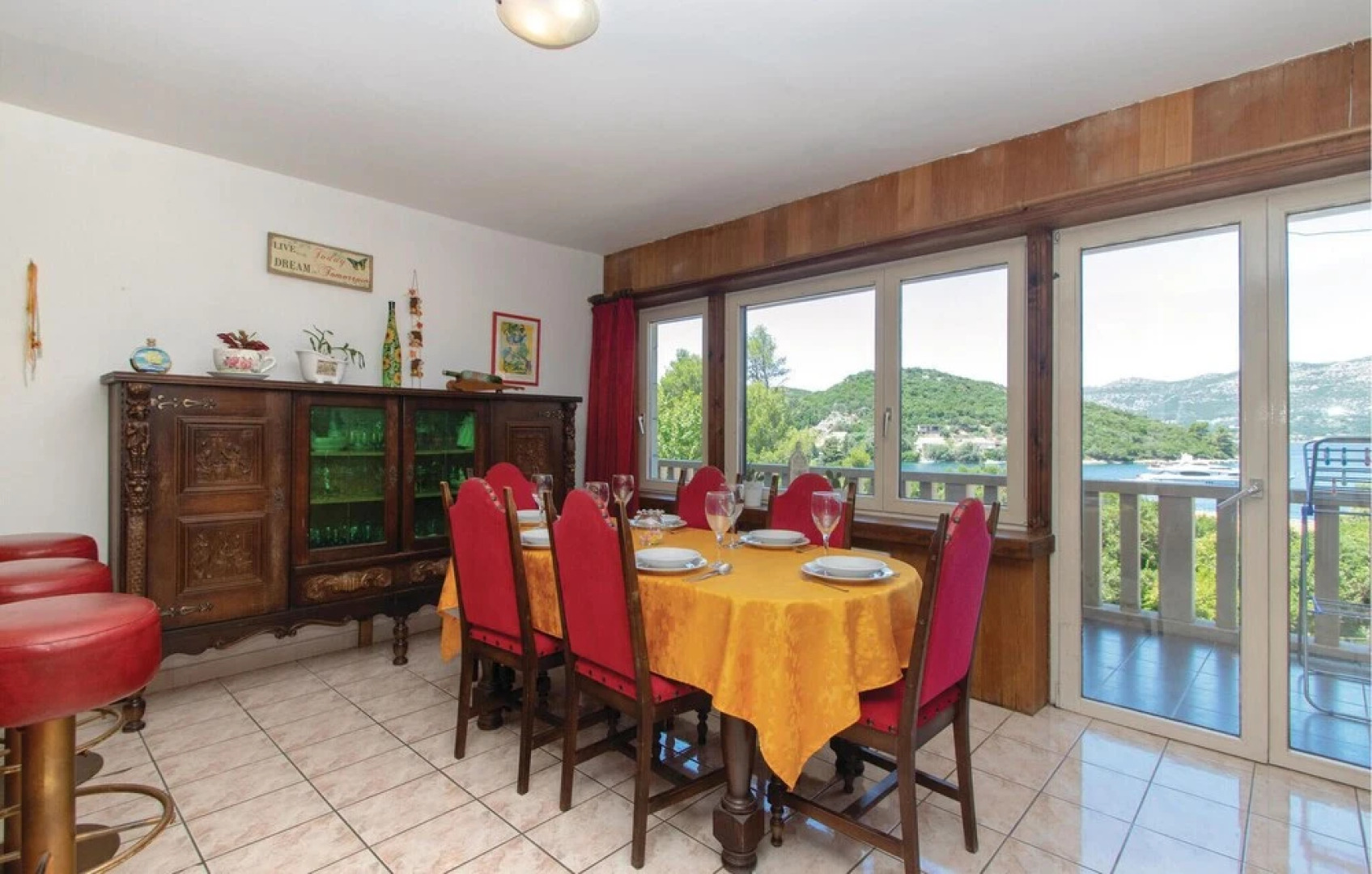 Stunning Home in Zrnovo With Wifi and 3 Bedrooms