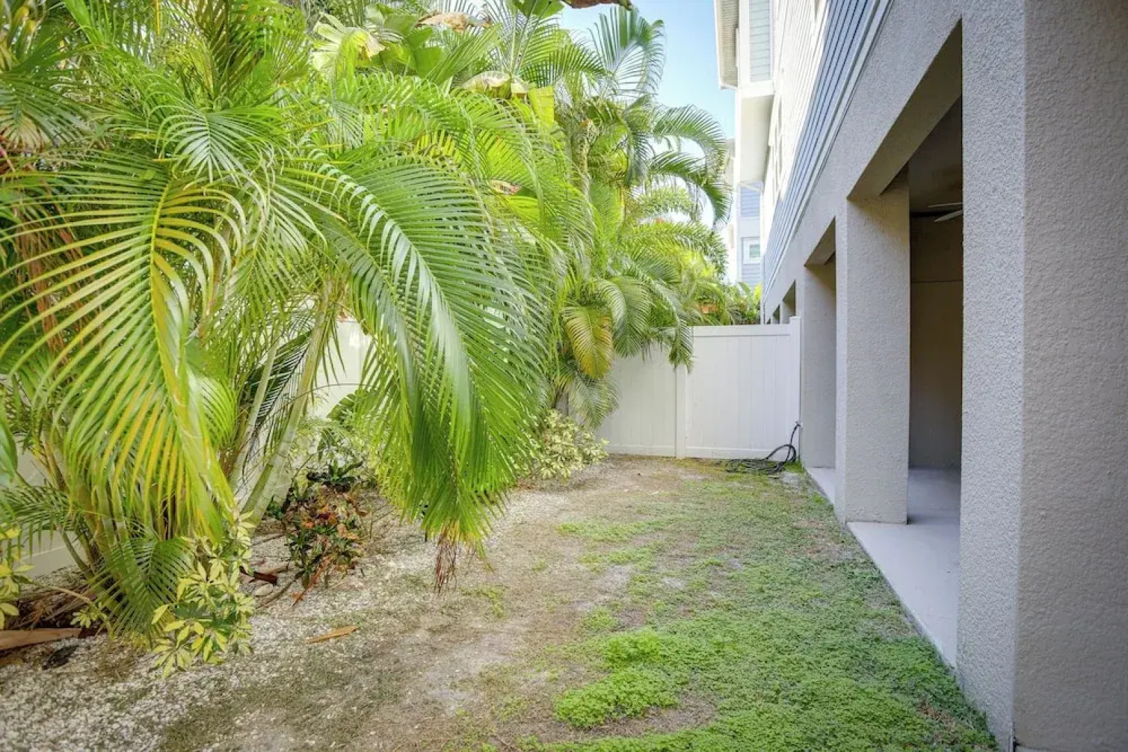Modern Redington Beach Townhome: Steps to Beach!