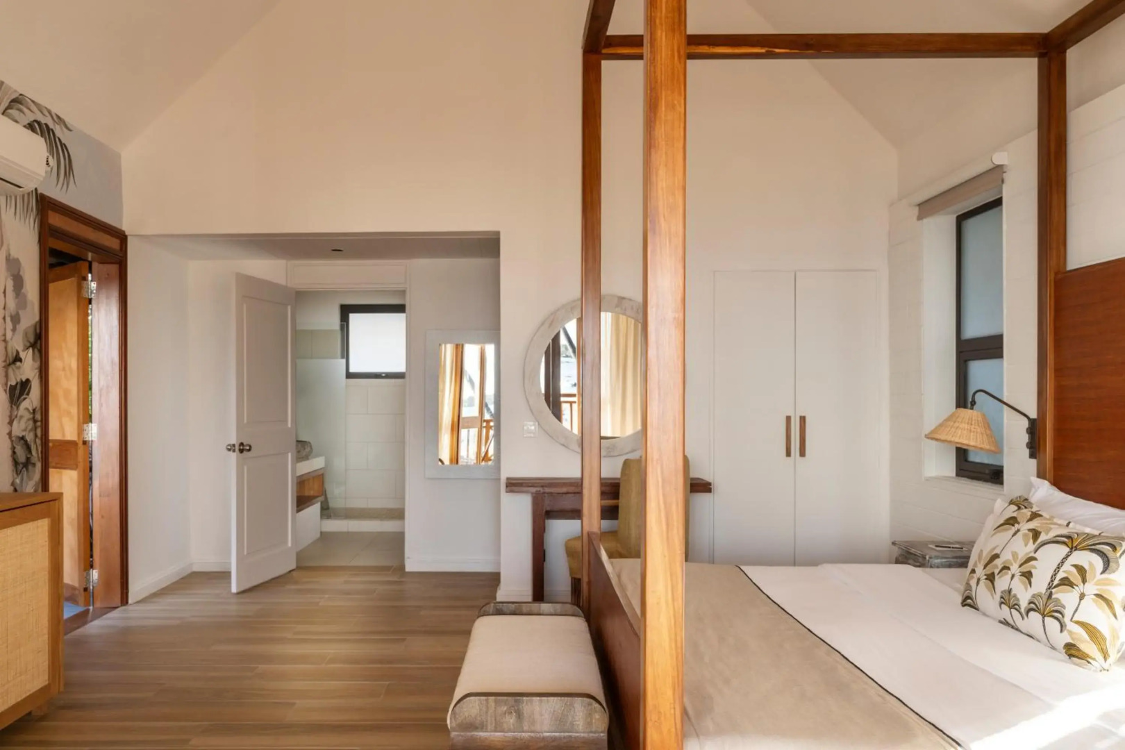 Constance Sakoa Boutik