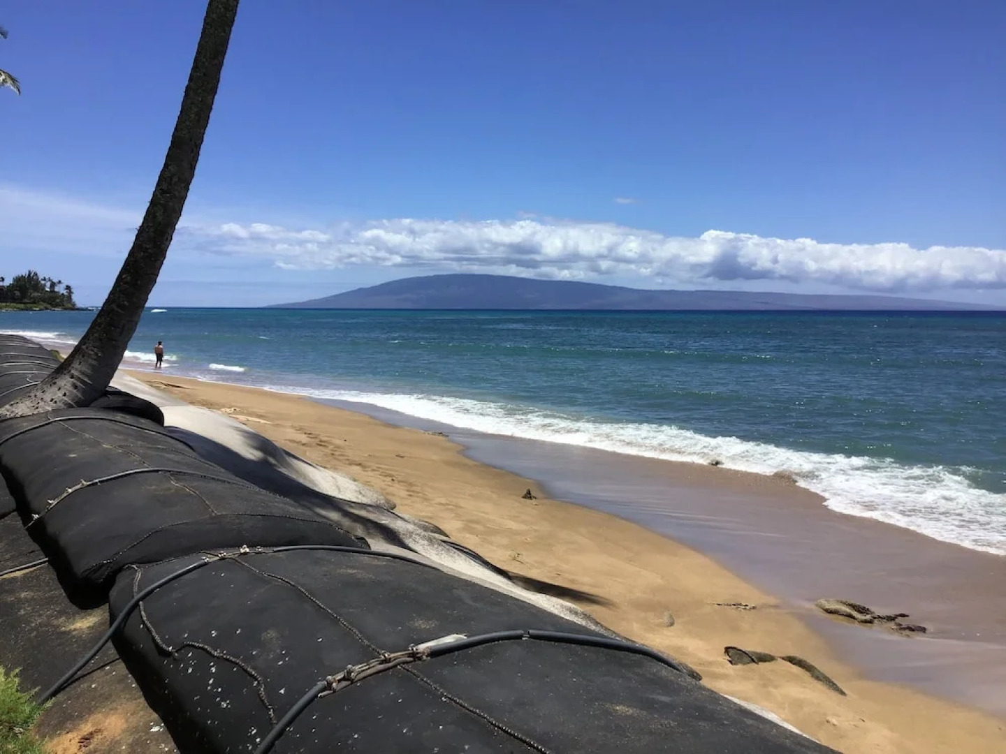 Royal Kahana 119 Studio Studio Bedroom Condo by RedAwning