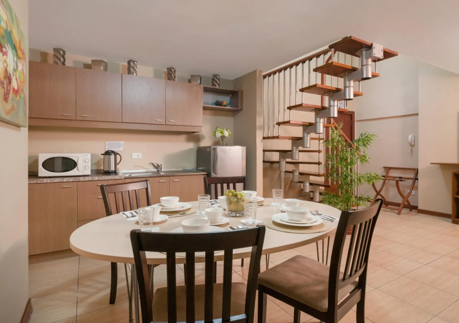 Shaw Residenza Suites