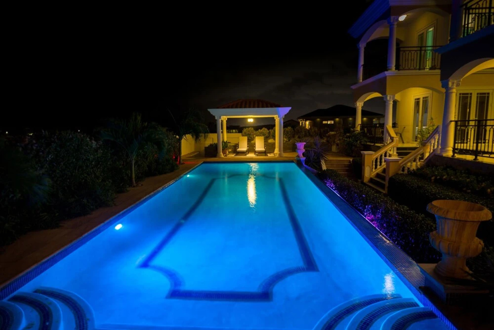 Villa with Spectacular Sea View