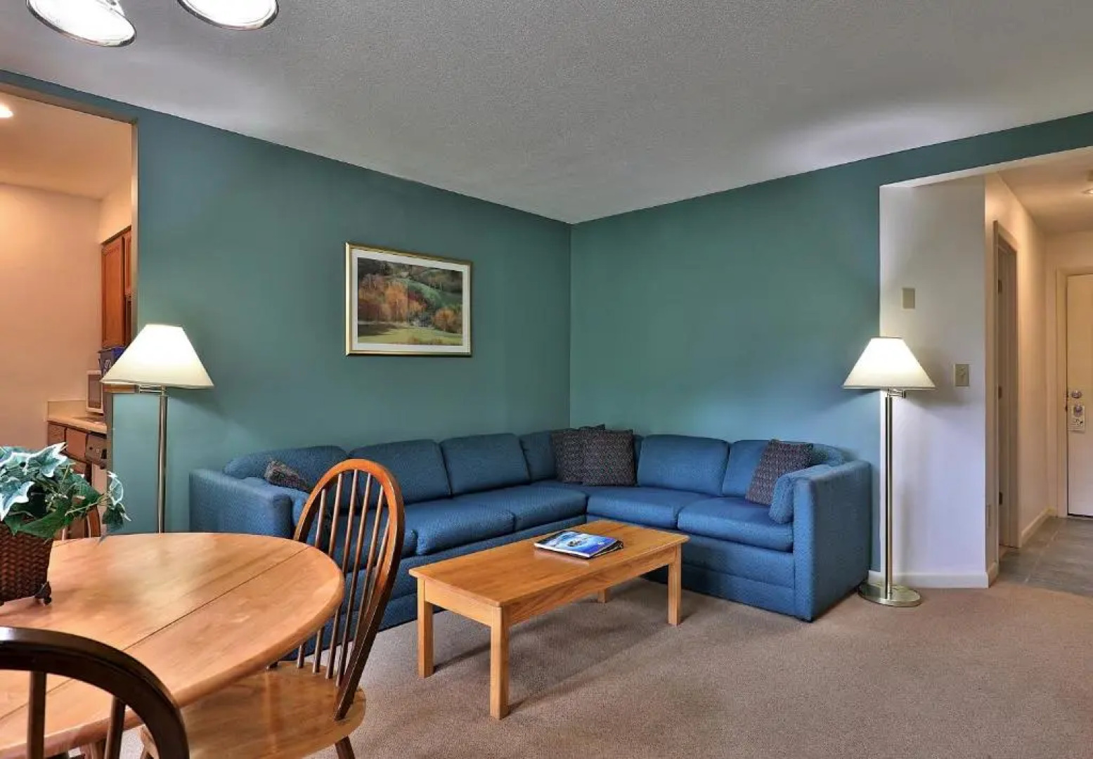 Cedarbrook Queen Suite 103