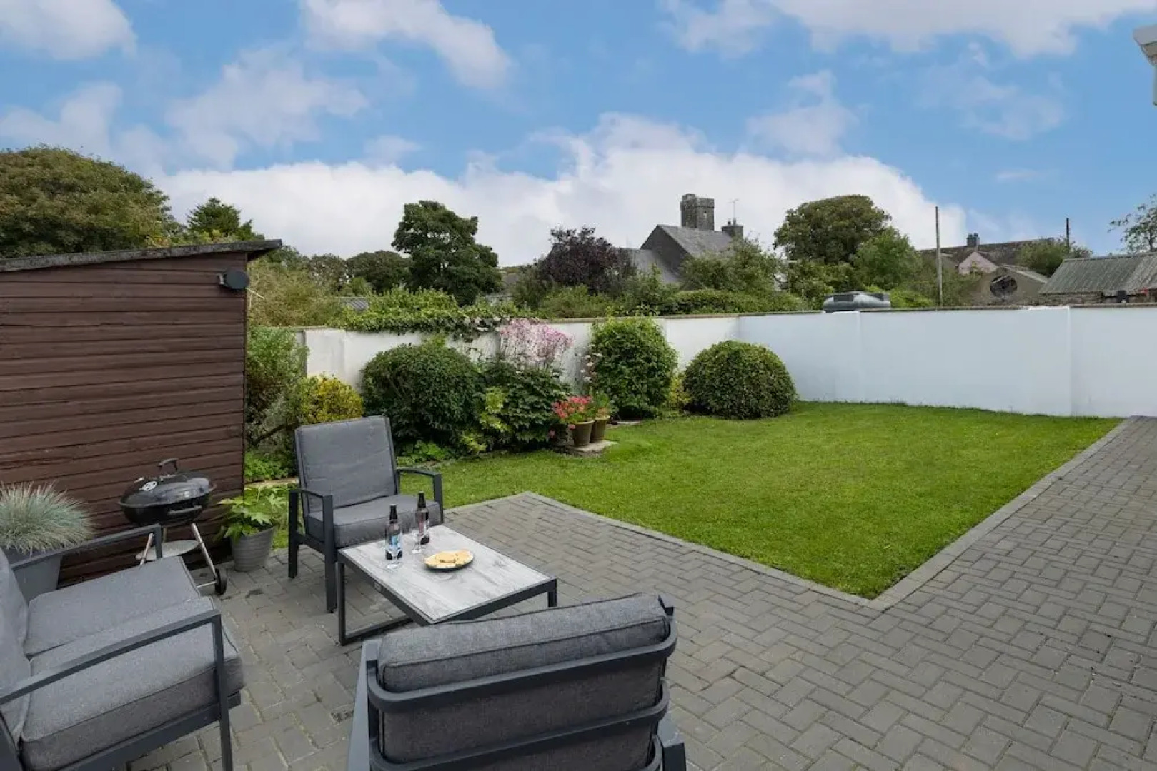 Two Hoots - Peaceful Cottage Rural Views