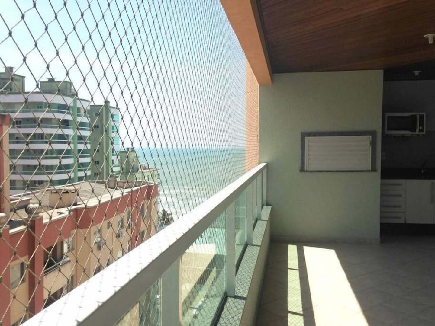Apartamento a 200m do Mar BCHost 17
