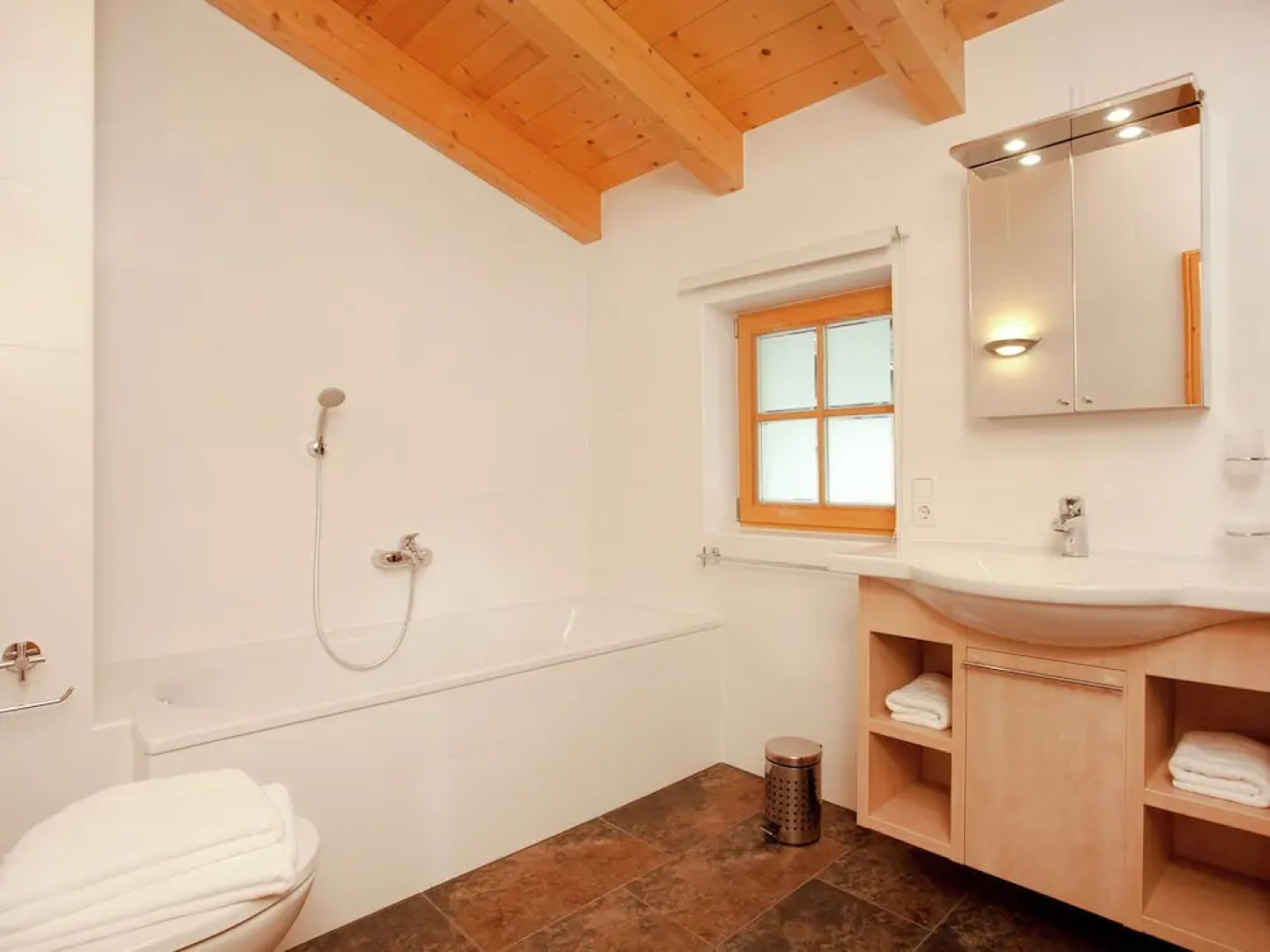 Bright Chalet With Terrace in Saint Jakob in Haus Tyrol