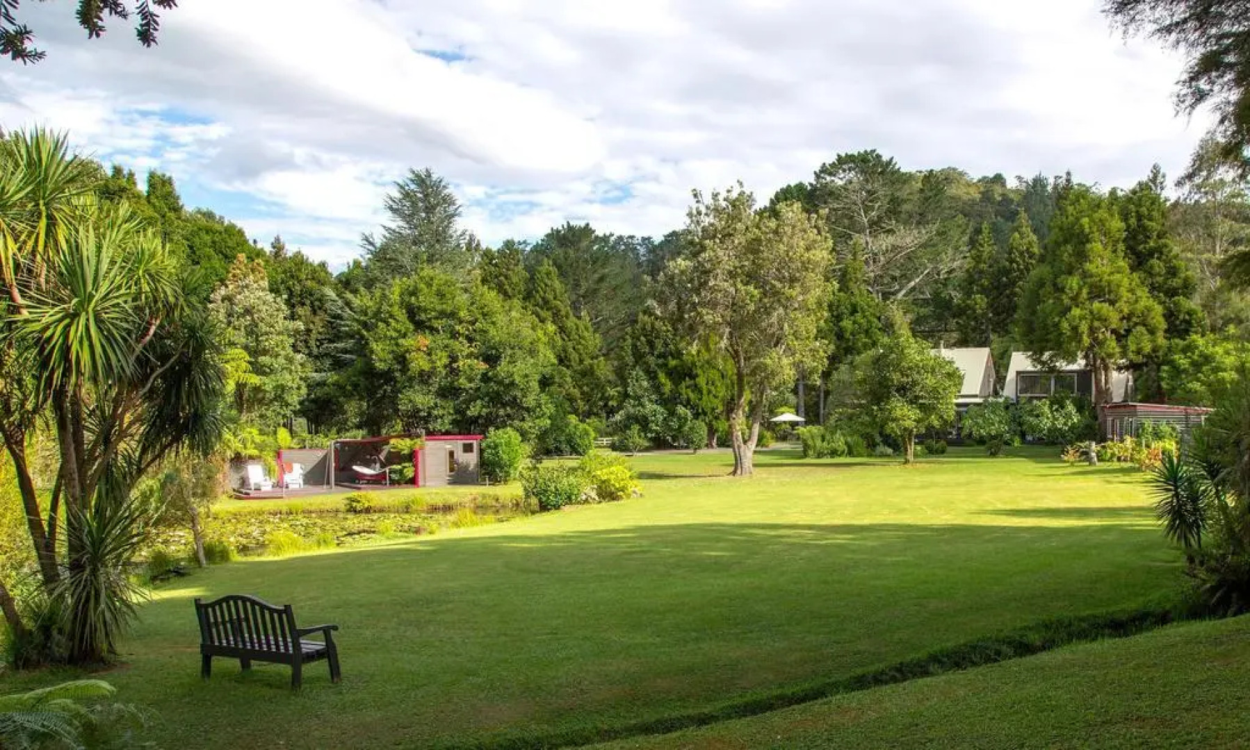 Bushland Park Lodge and Retreat