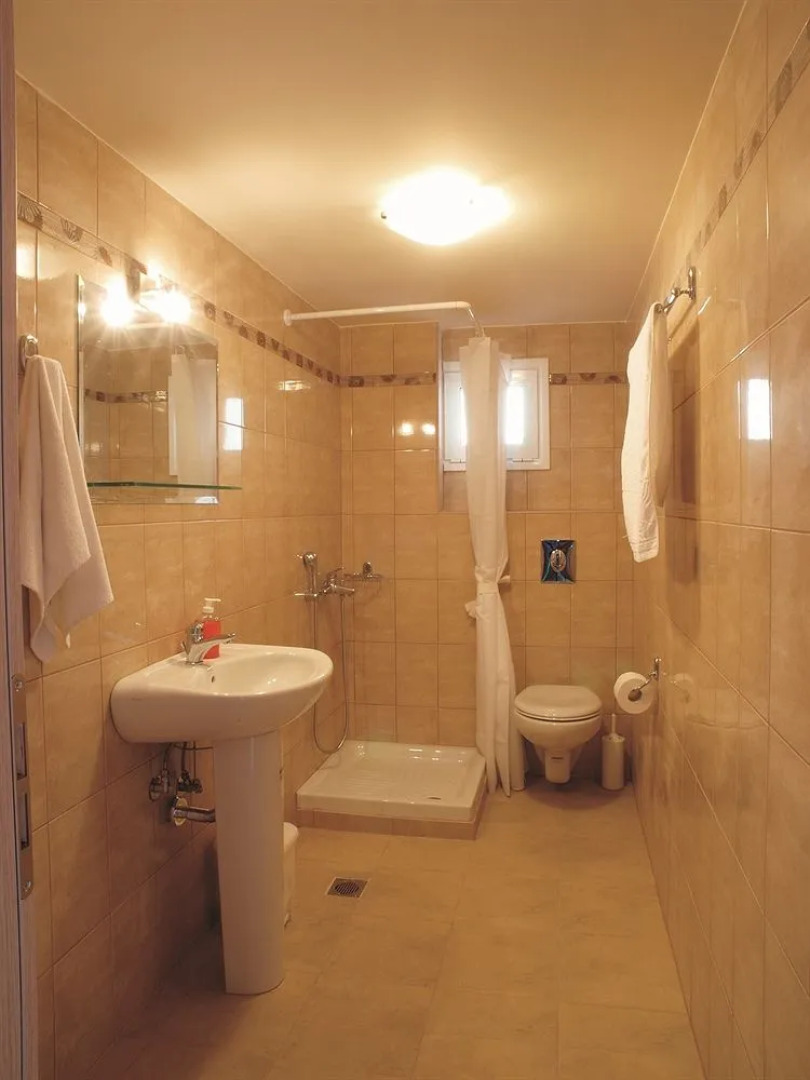 Niriides Beach Hotel