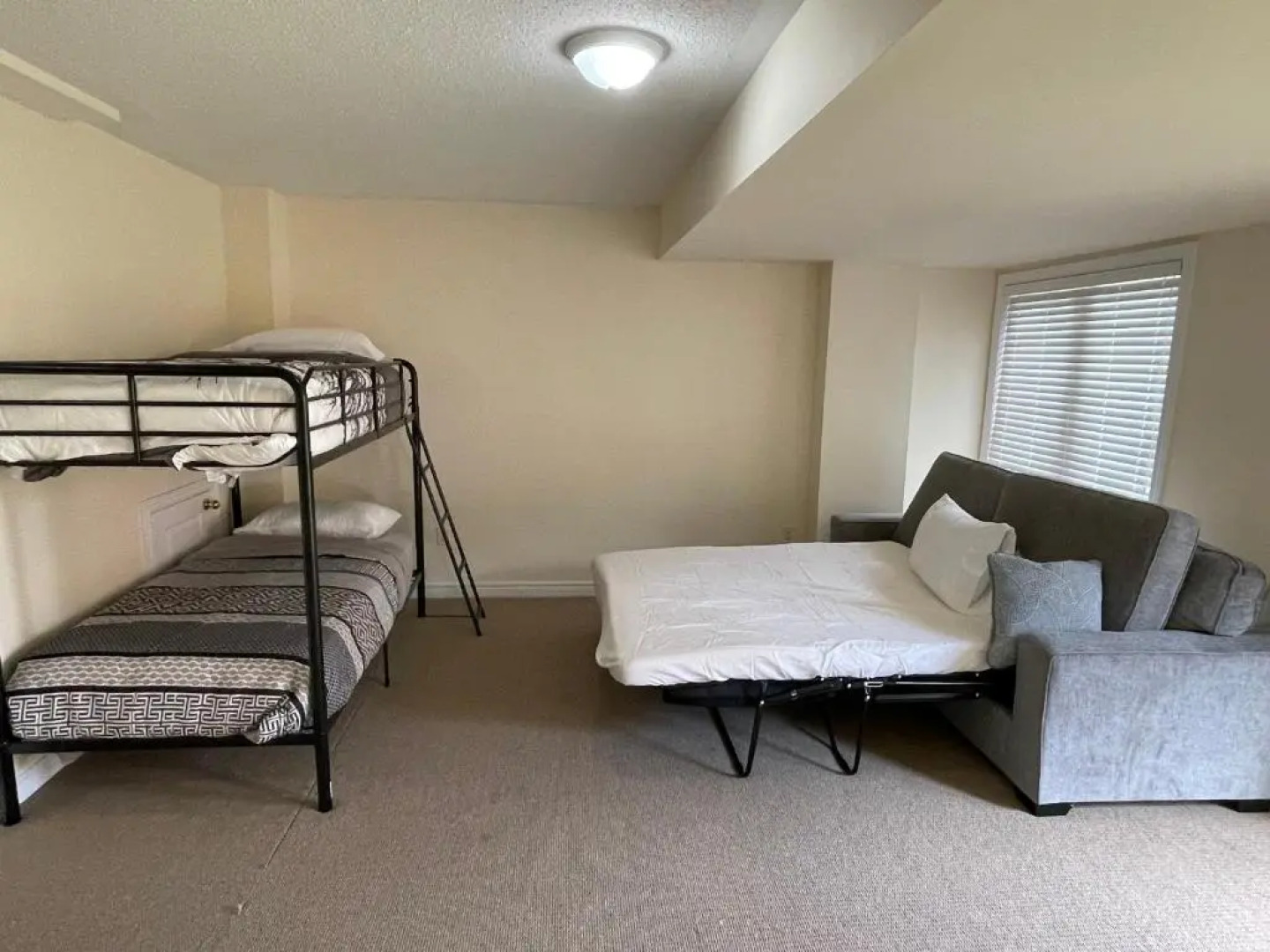 Yet Another Exquisite 3+1 Bedrooms Home Experience