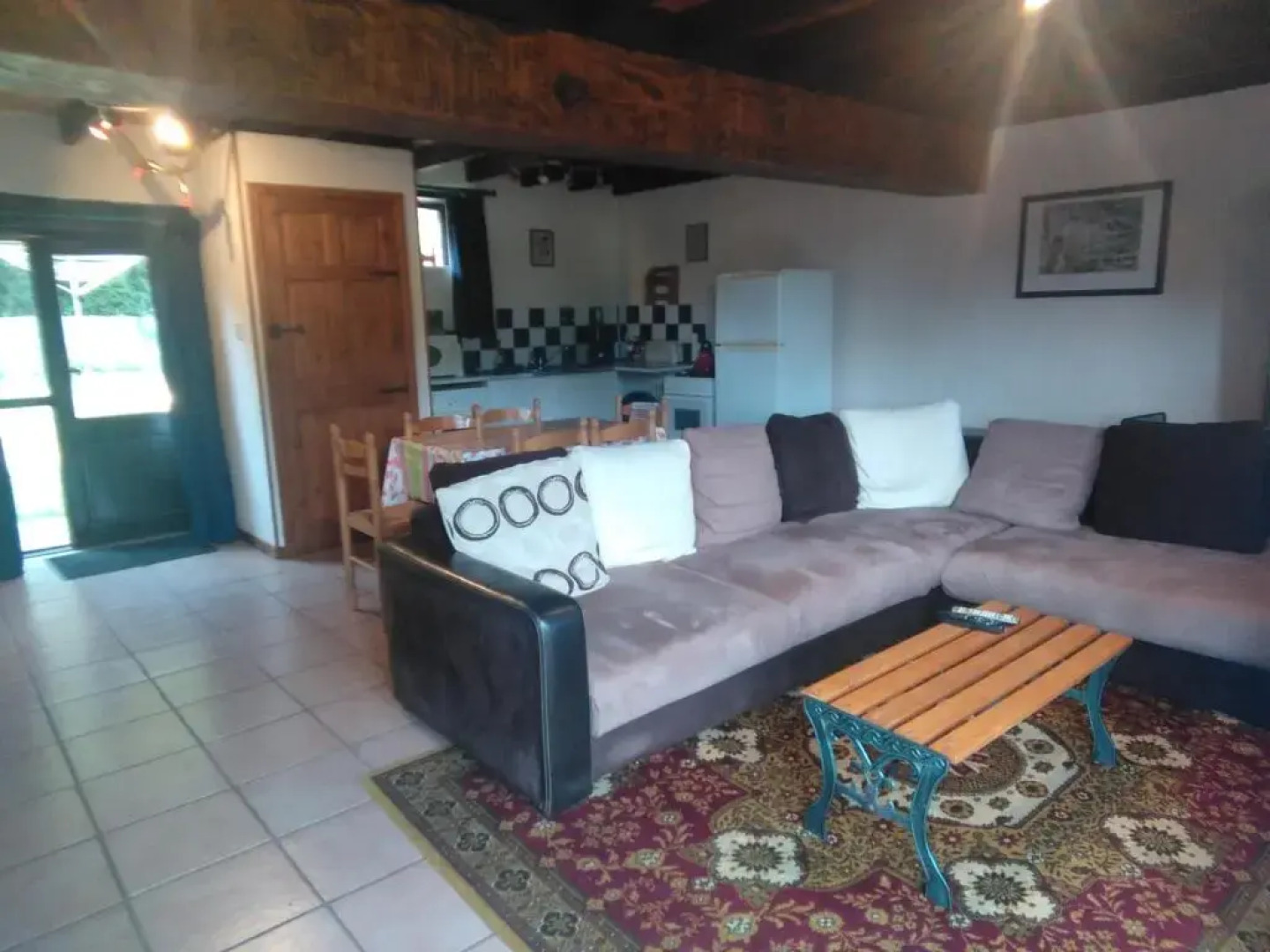 Fantastic gites 1 of 3, with pool in the beautiful Mayenne countryside.