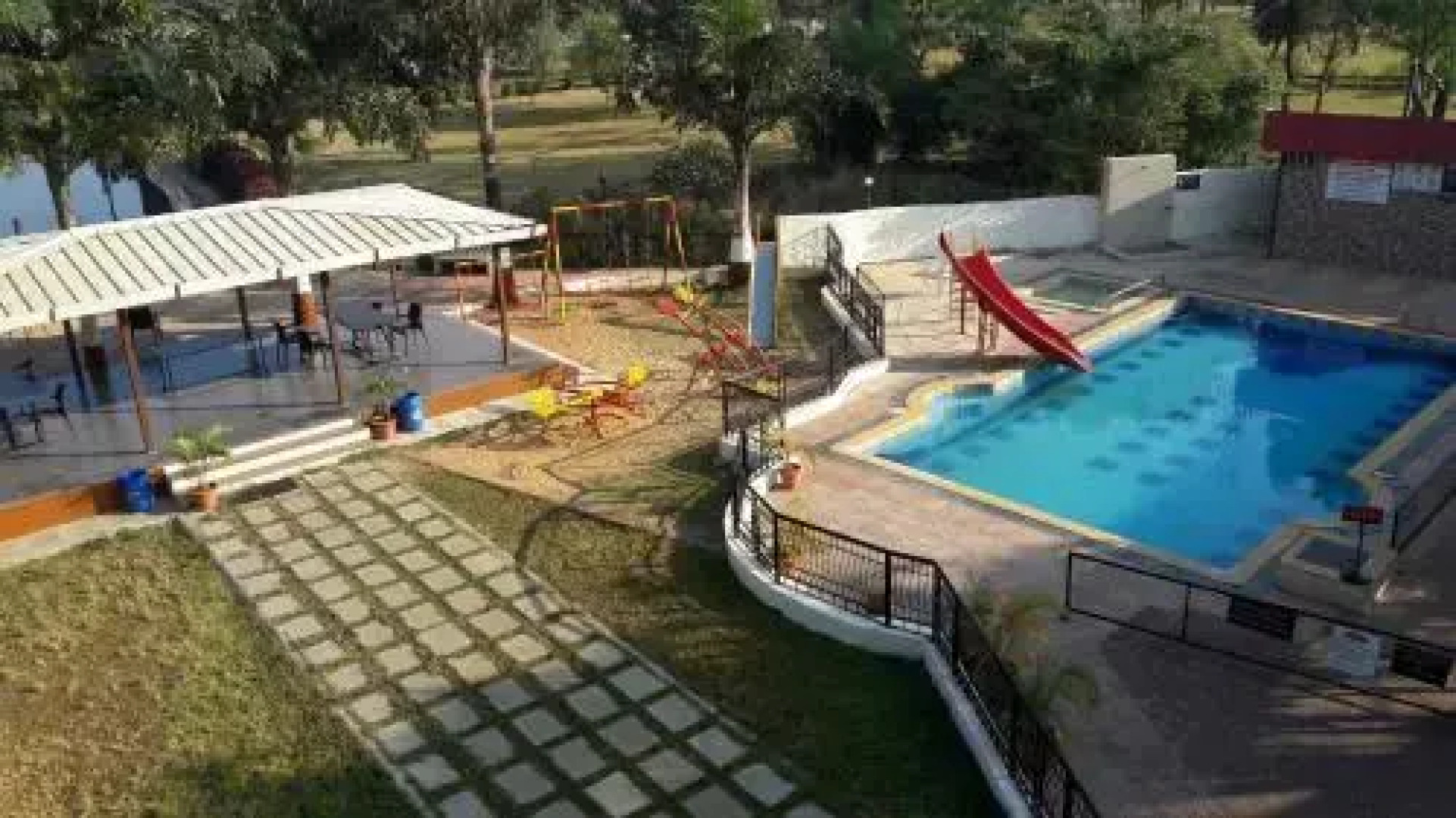 Savshanti Lake Resort