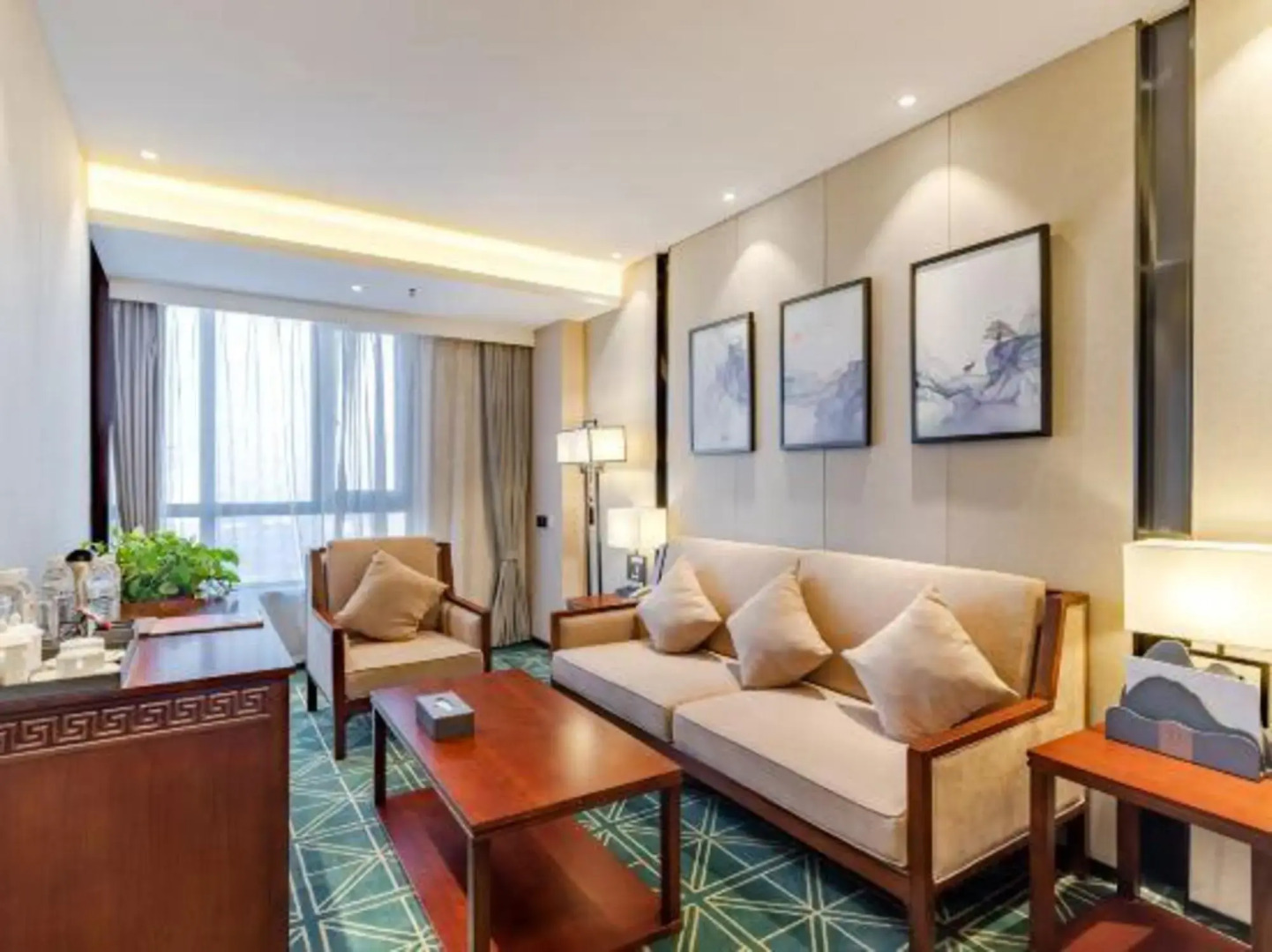 Huayuan International Hotel