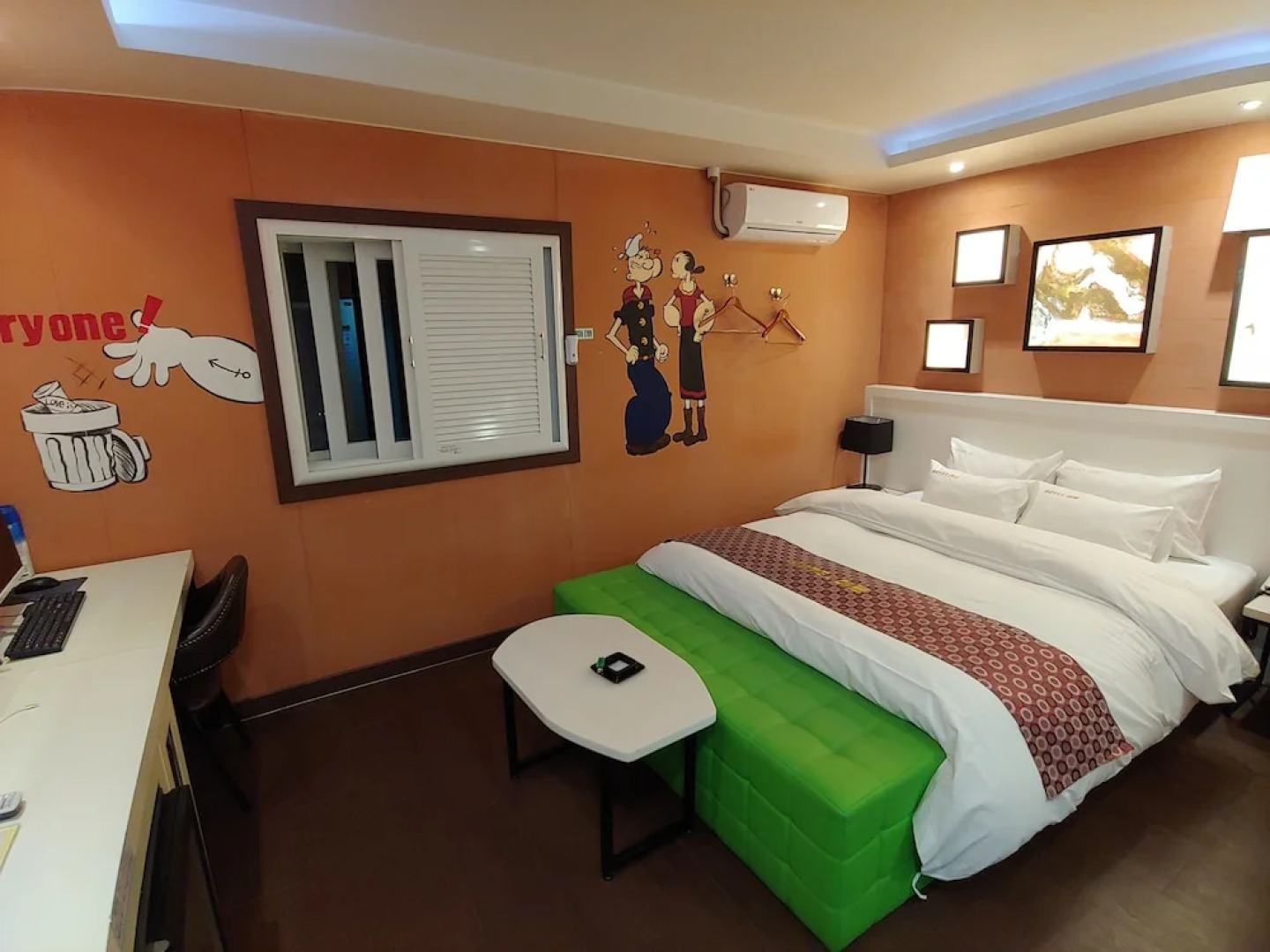 Apple Drive-in Motel