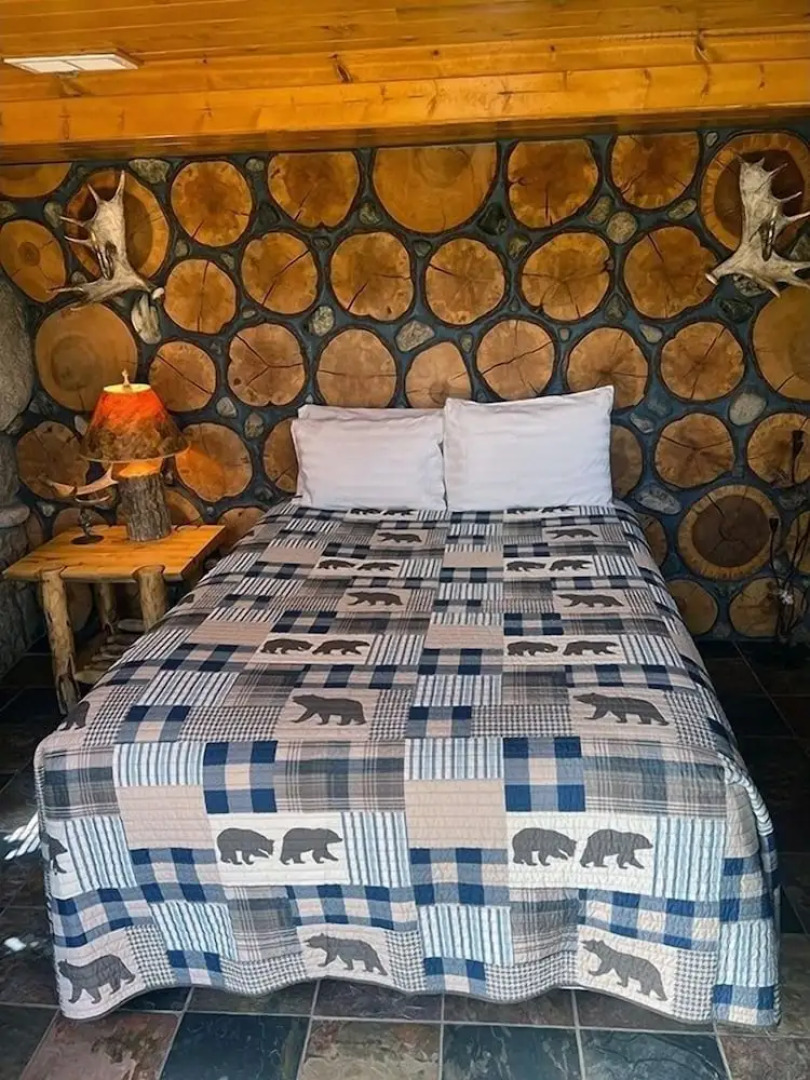 Mountain Masterpiece - Beautiful Cabin On 2.2 Acres At Wildbasin 3 Bedroom Cabin