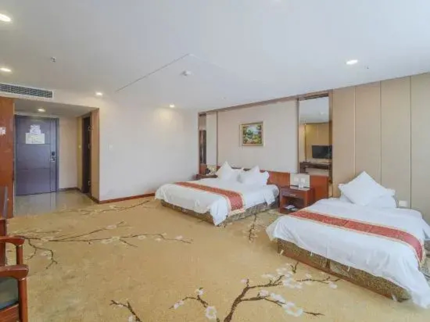 Sweetland Hotel Ji An