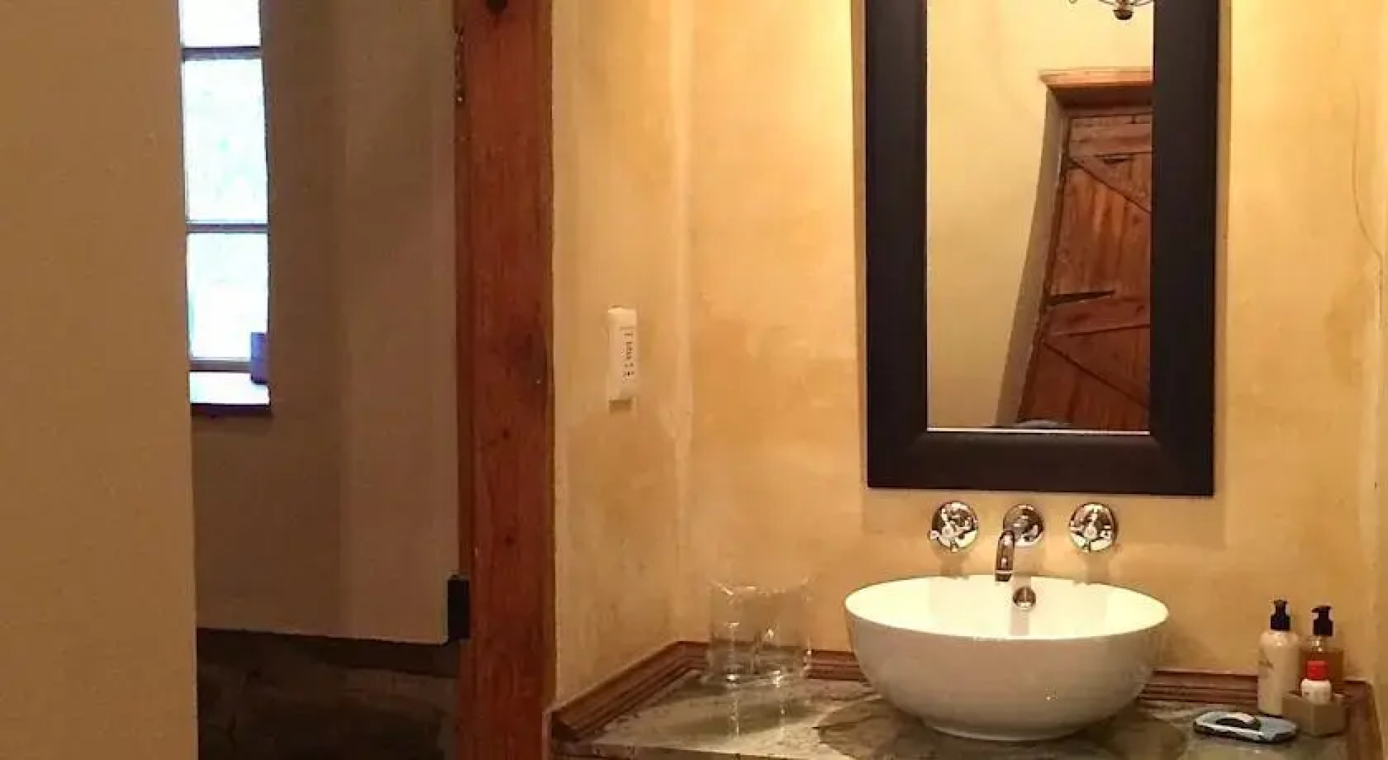 Clifton Country Manor